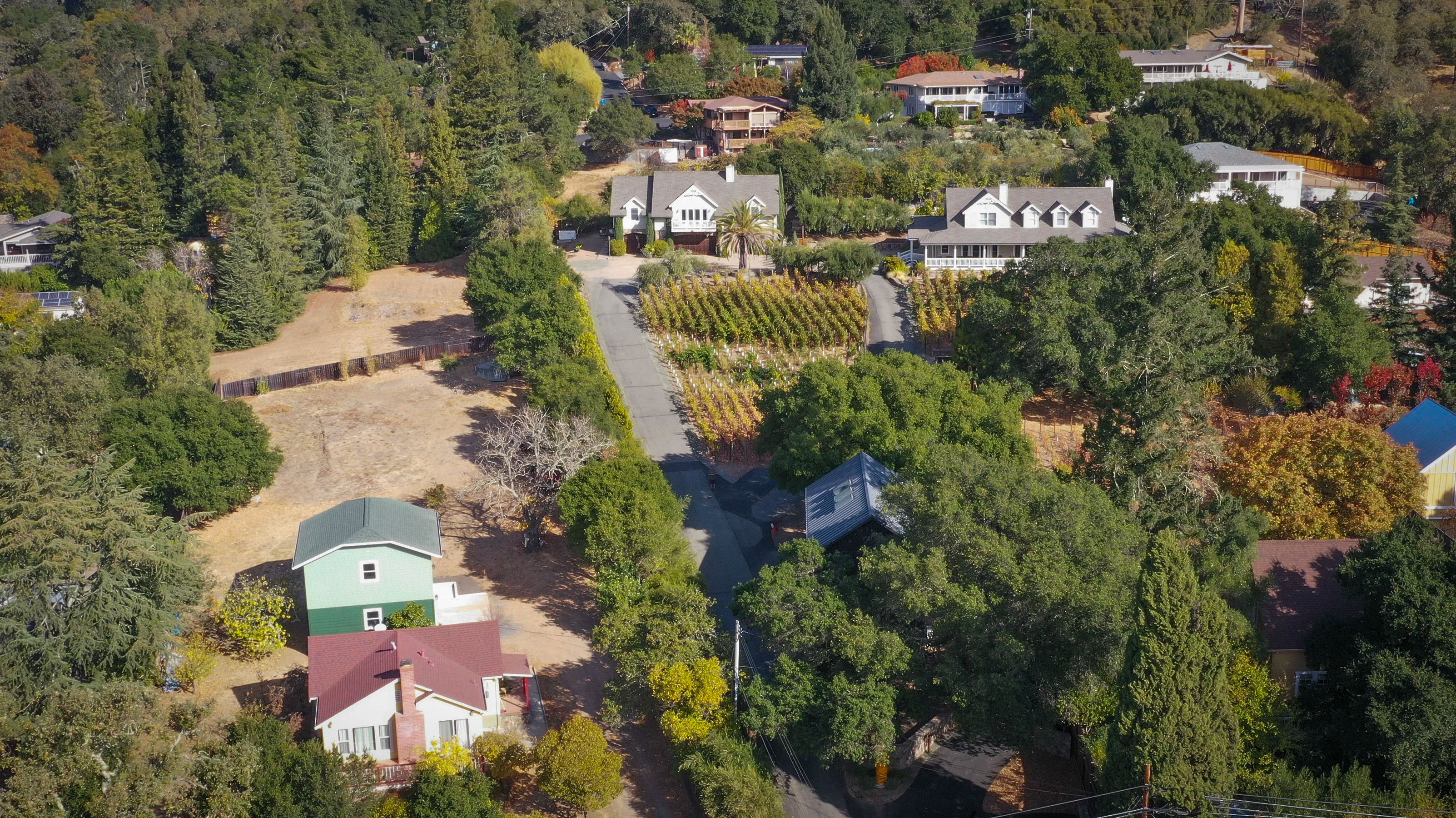 2618 & 2620 Silverado Trail North, Saint Helena, California 94574 - St-Hel-CA07_zhwae8