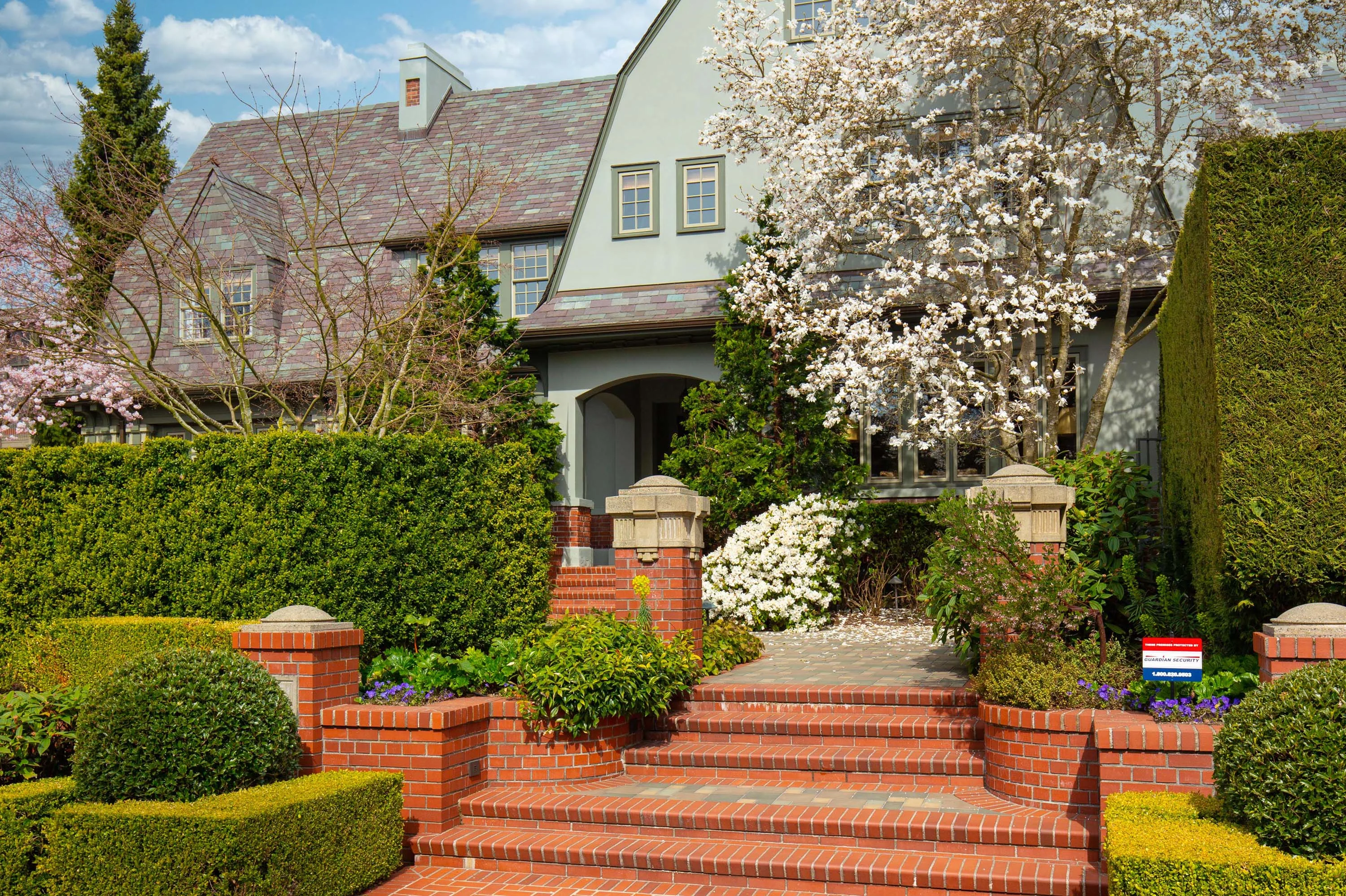 618 West Highland Drive, Seattle, Washington 98119 - 618-west-highland-drive-seattle-washington03_mknjoh