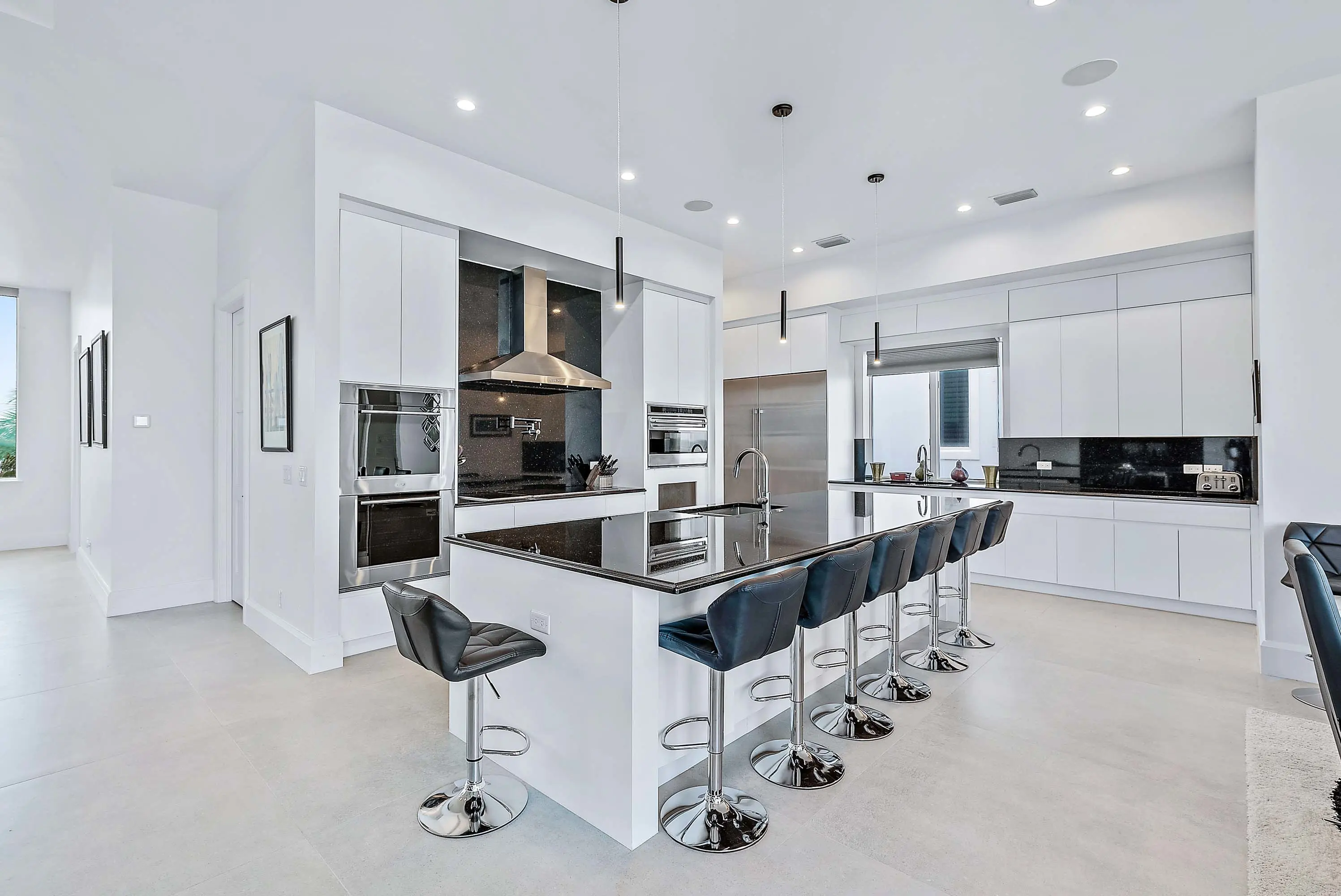 14 7916 South Ocean Drive - Luxury Real Estate - Concierge Auctions