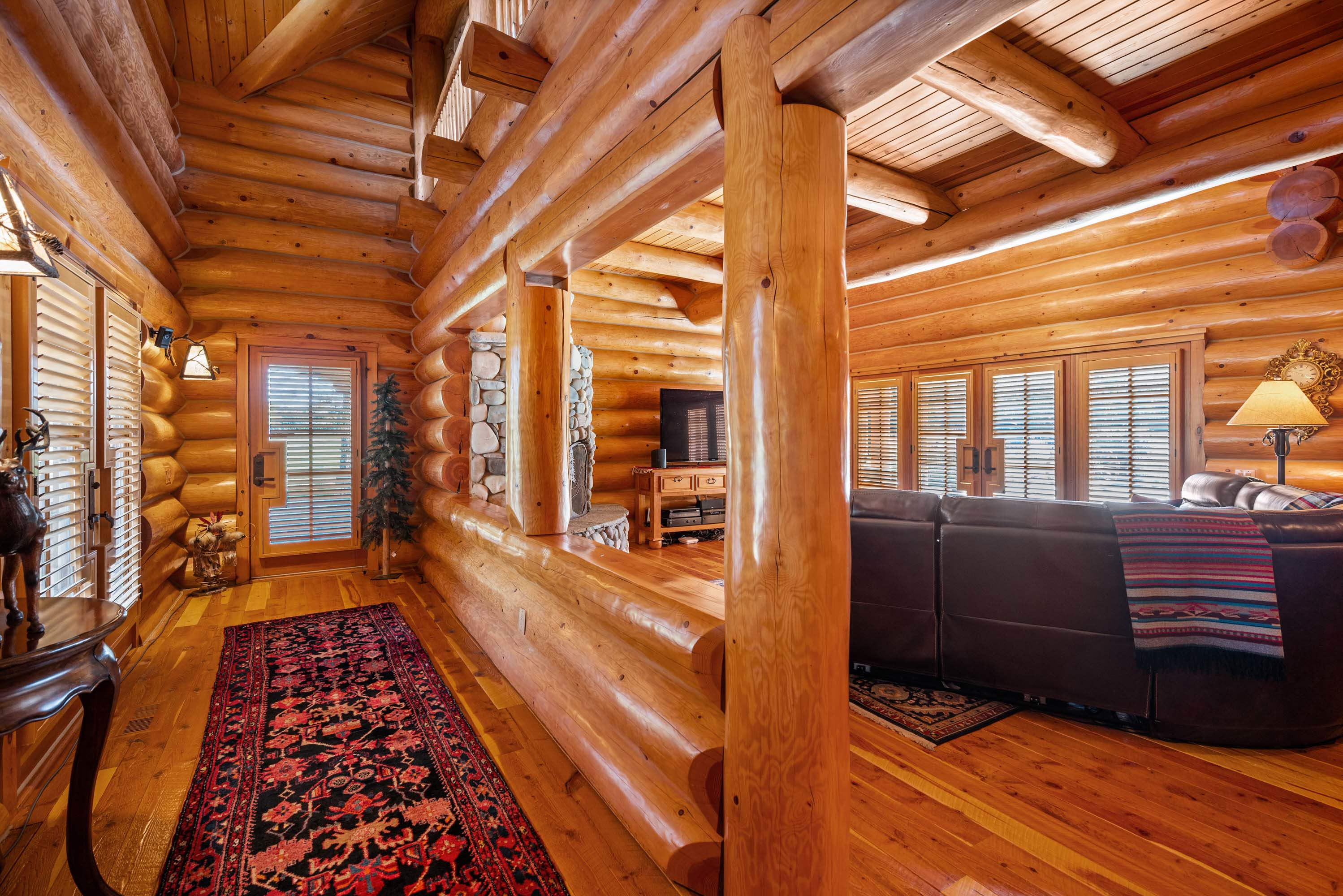 25 7902 Route 42 - Luxury Real Estate - Concierge Auctions