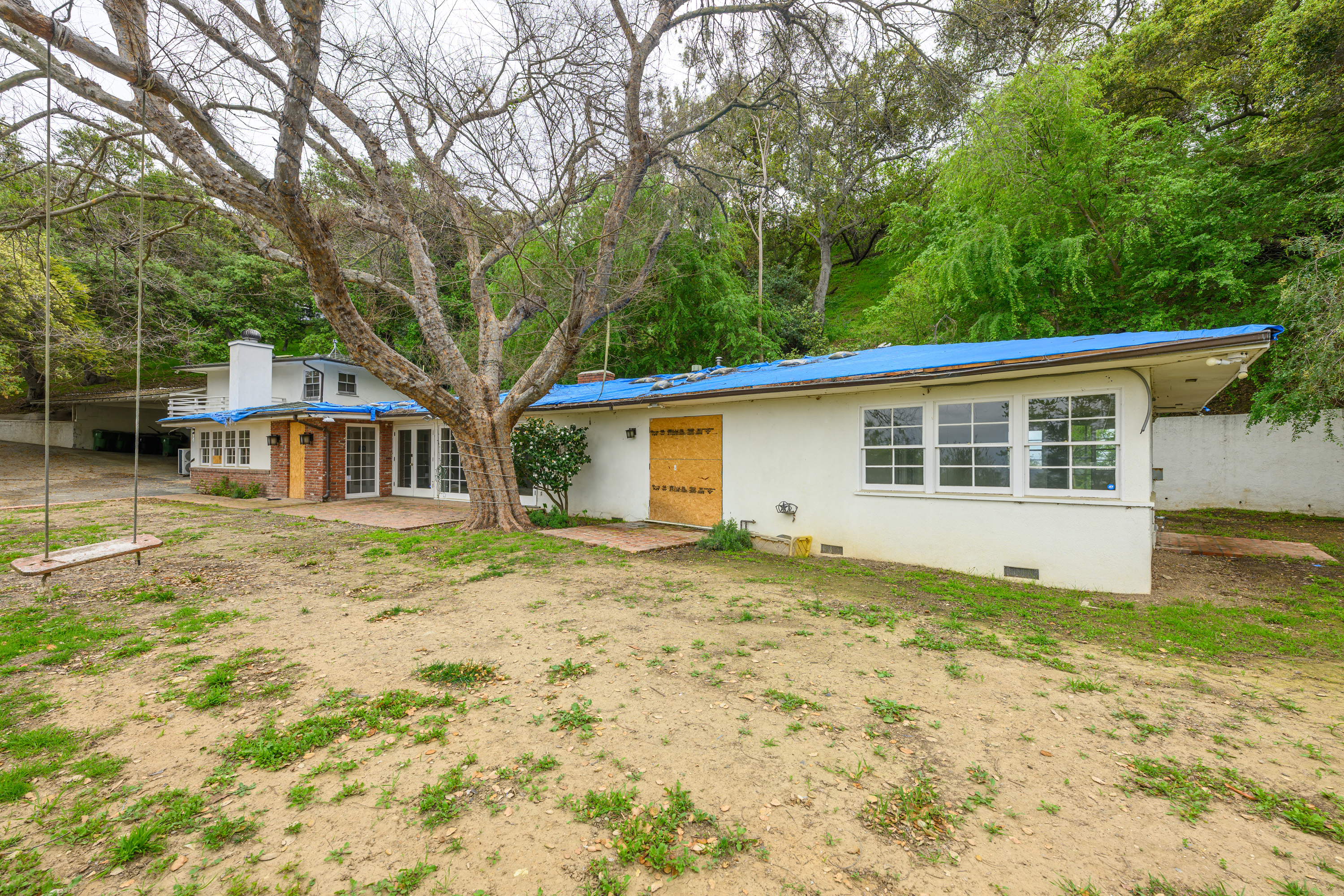 013 13511 Mulholland Dr