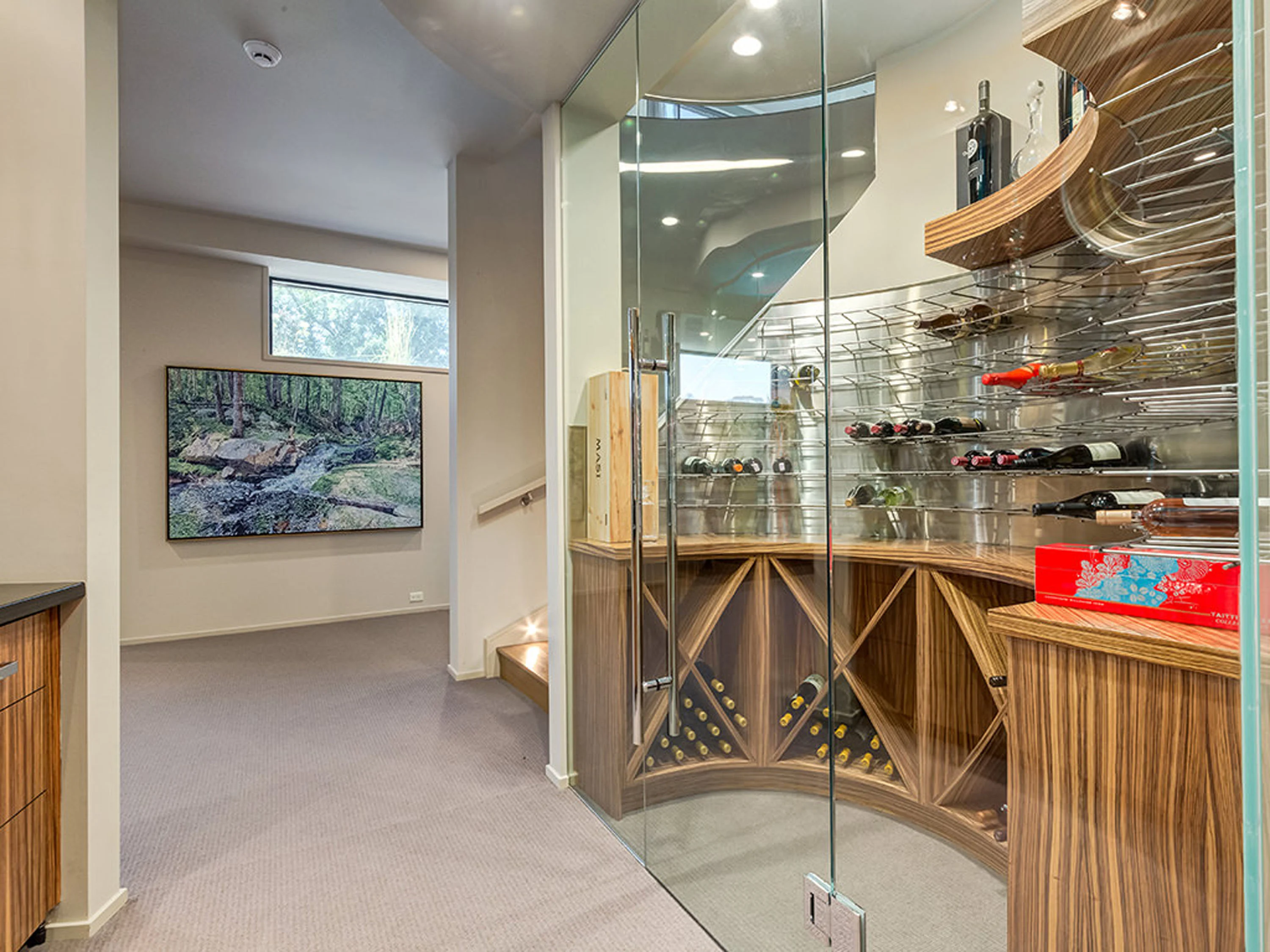 102 Crescent Road NW, Calgary, Alberta T2M 3Z9, Canada - 102-crescent-road-north-west-calgary-alberta-canada42_jpo9dn