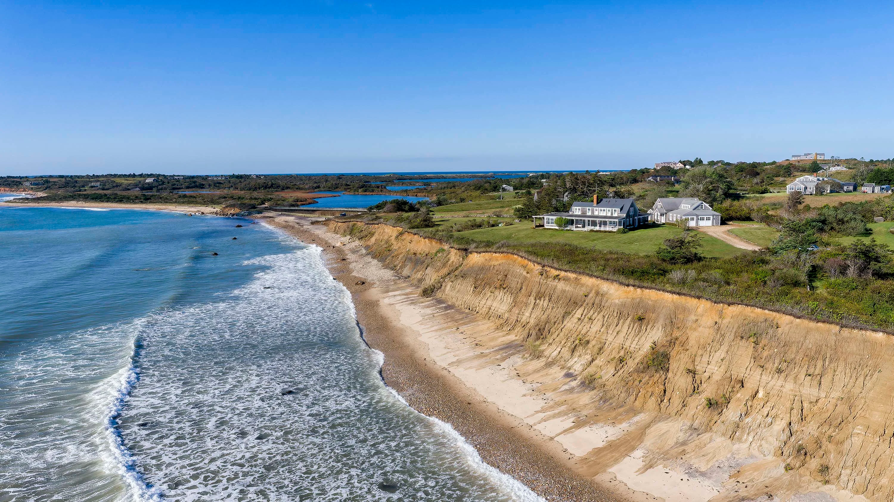 22 Quitsa Lane, Martha's Vineyard, Massachusetts 02535 - 22-quitsa-lane-chilmark-massachusetts_45_d2kzjn