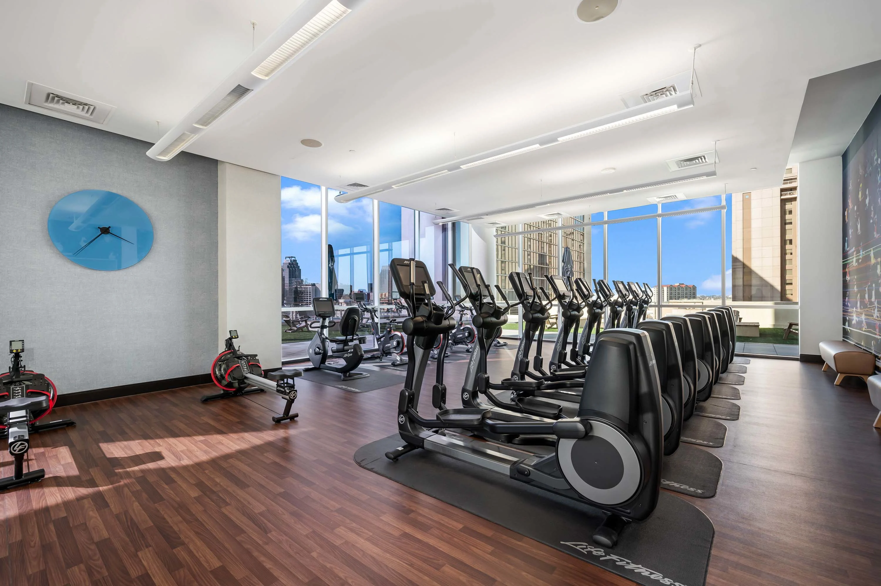 610 E Market St Unit 3305, San Antonio, Texas 78205 - 26_-_610_E_Market_Street_3305_033_vqfpte