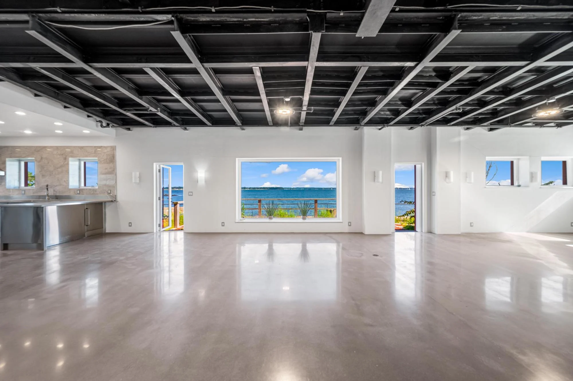 1 Columbia Island, New Rochelle, New York 10805 - 1-columbia-island-new-rochelle-new-york05_zfu9mw