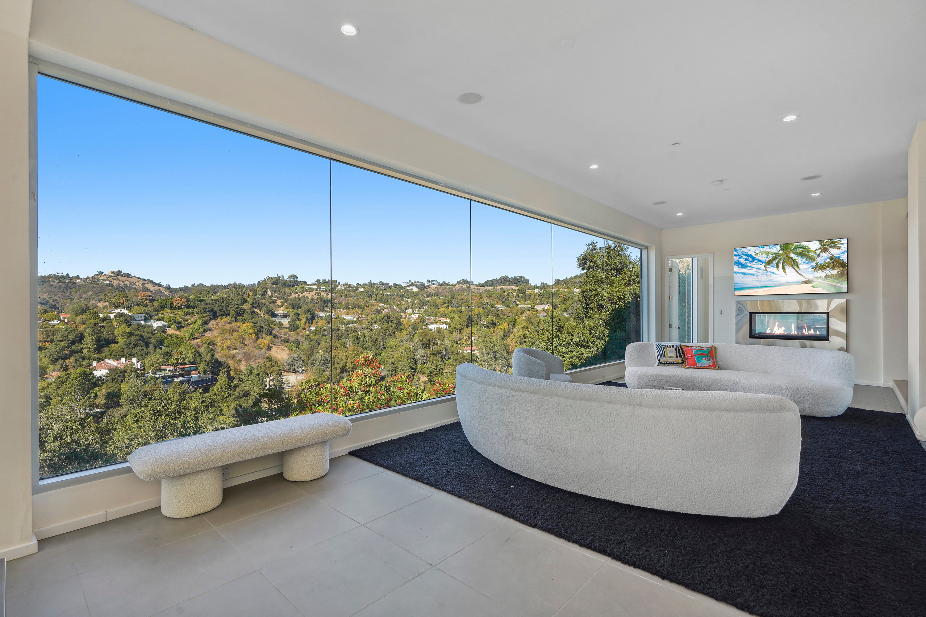 12 9716 Oak Pass Rd - Luxury Real Estate - Concierge Auctions