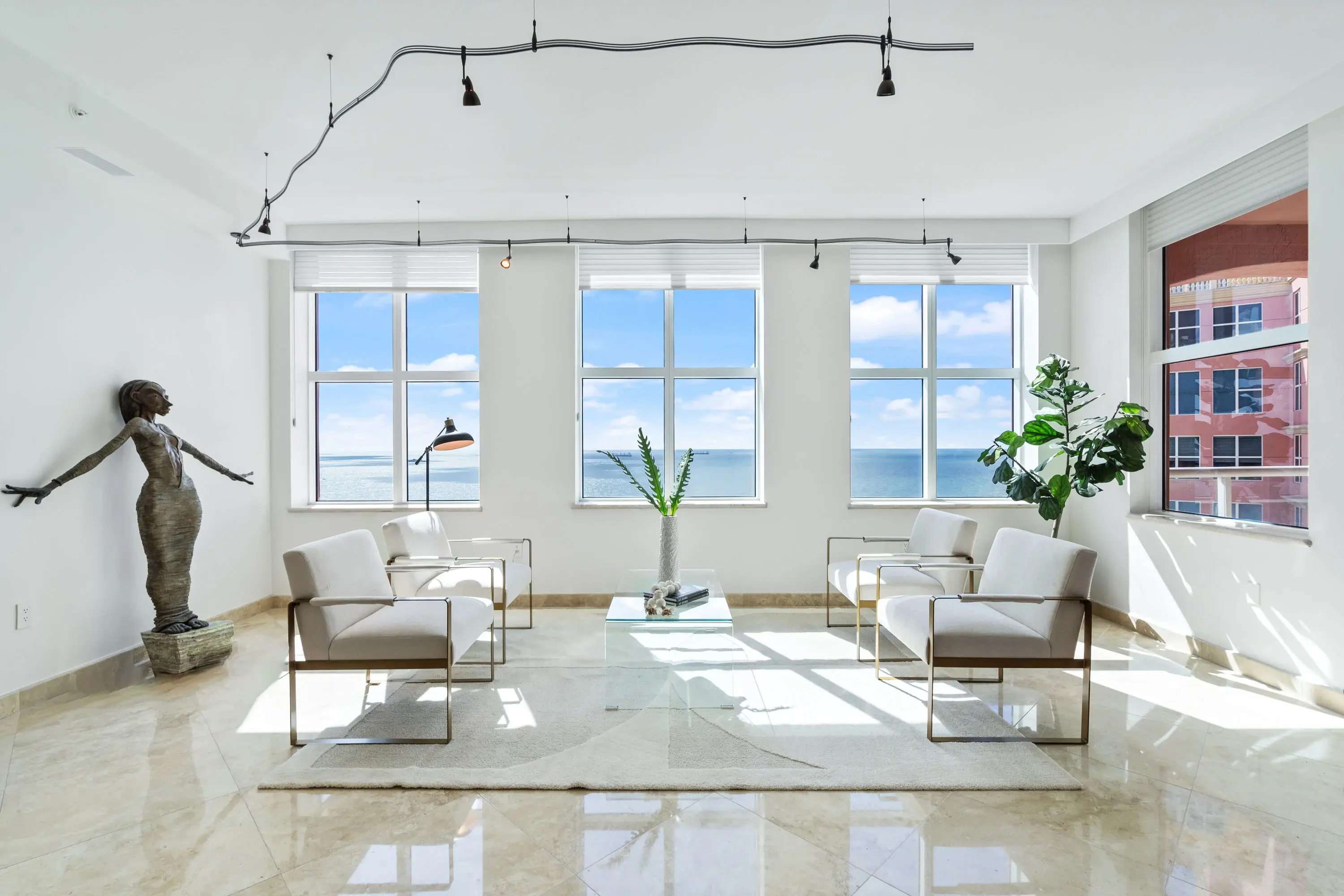 Four-bedroom penthouse in The Palms Tower II