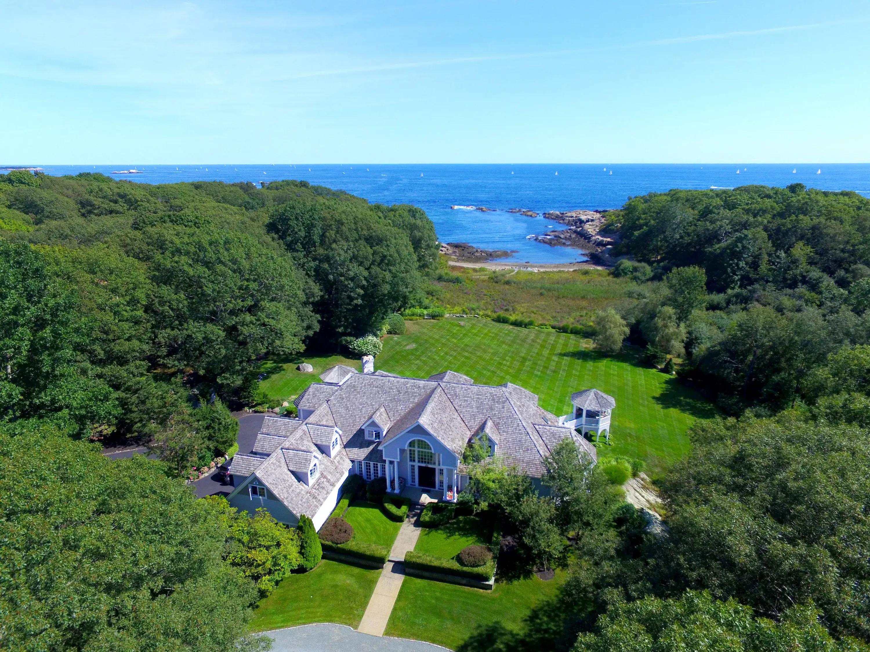 38 Masconomo Street, Manchester-by-the-Sea, Massachusetts 01944 - 10-16-38-masconomo-st-manchester-by-the-sea-ma-28_xa27m2