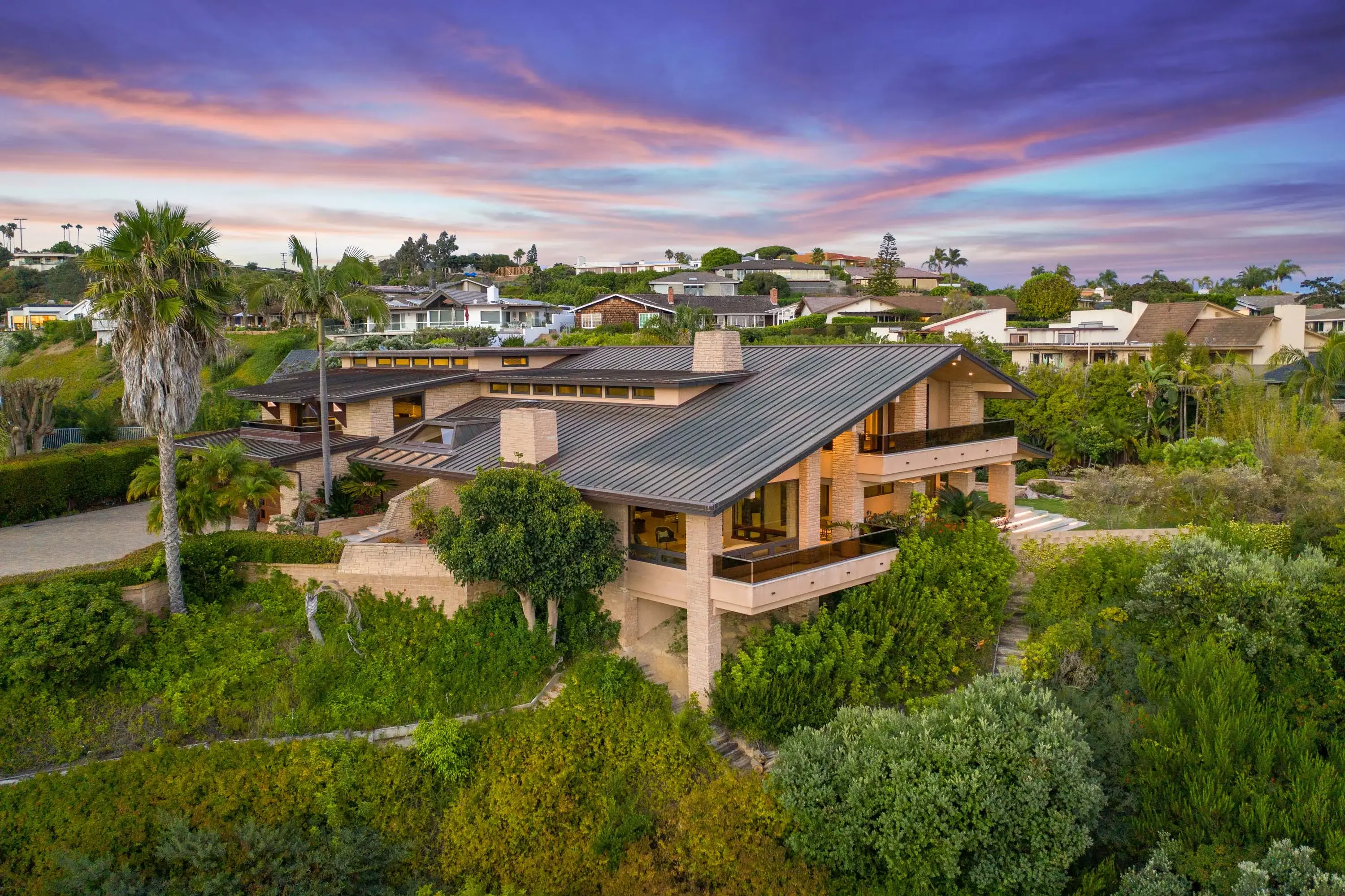 1213 Skylark Drive, La Jolla, California 92037 - 1213-skylark-drive-la-jolla-california01_kbpne8