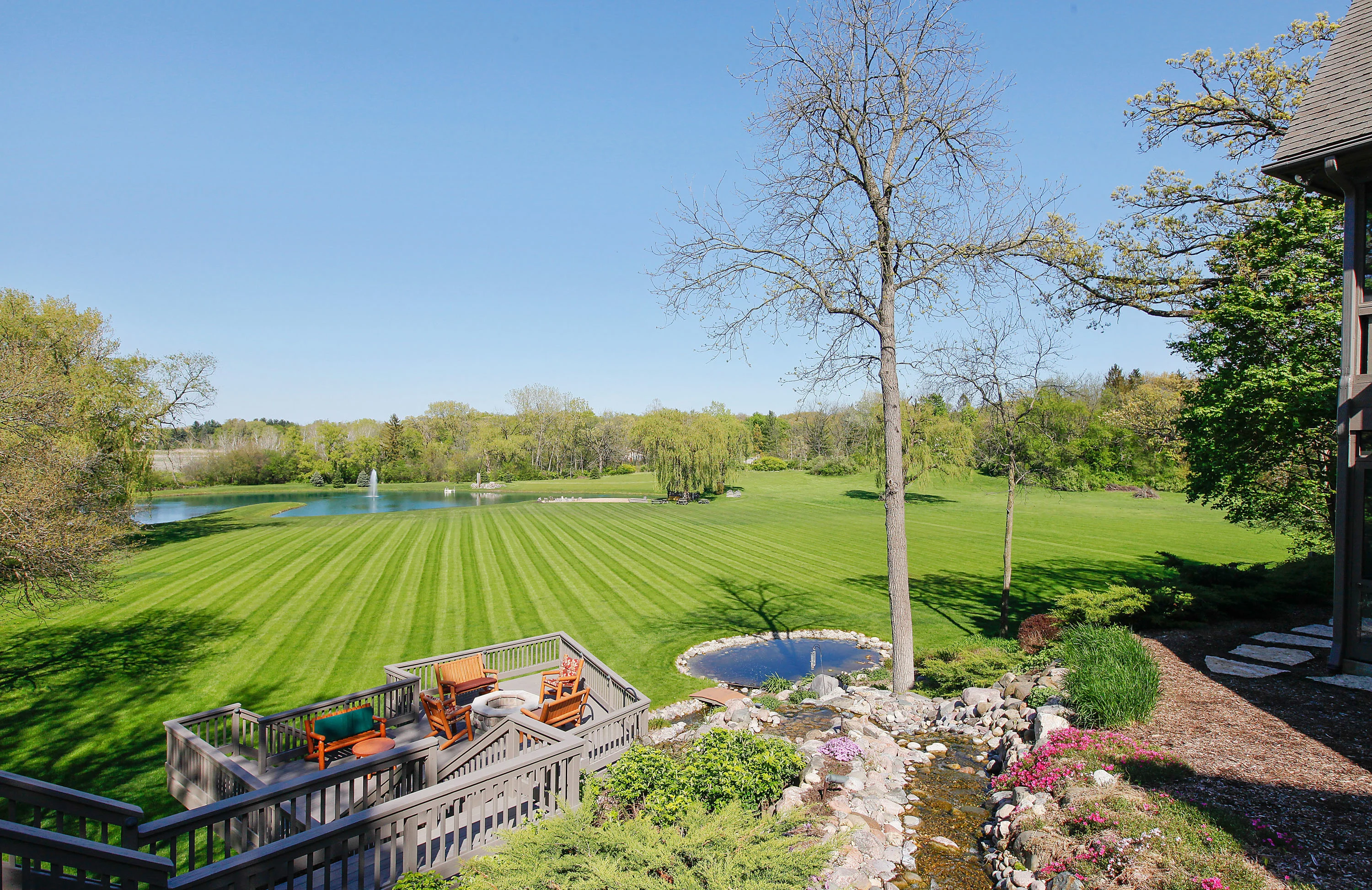 2780 Nish Road, Crystal Lake, Illinois 60012 - 2780-nish-road-crystal-lake-illinois22_j5uvro