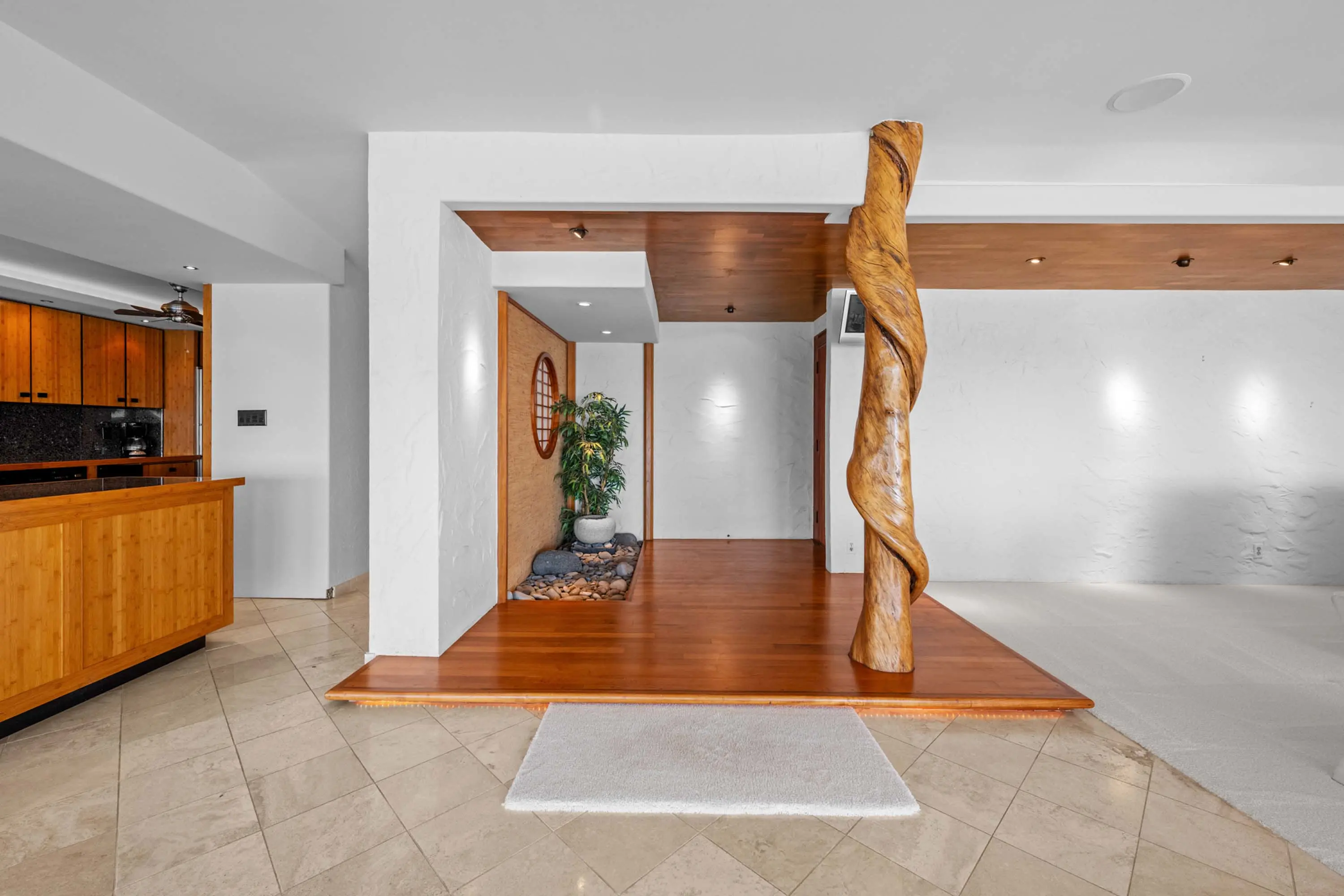 04 5163 Lower Honoapiilani Rd, Lahaina, HI 96761 - Luxury Real Estate - Concierge Auctions