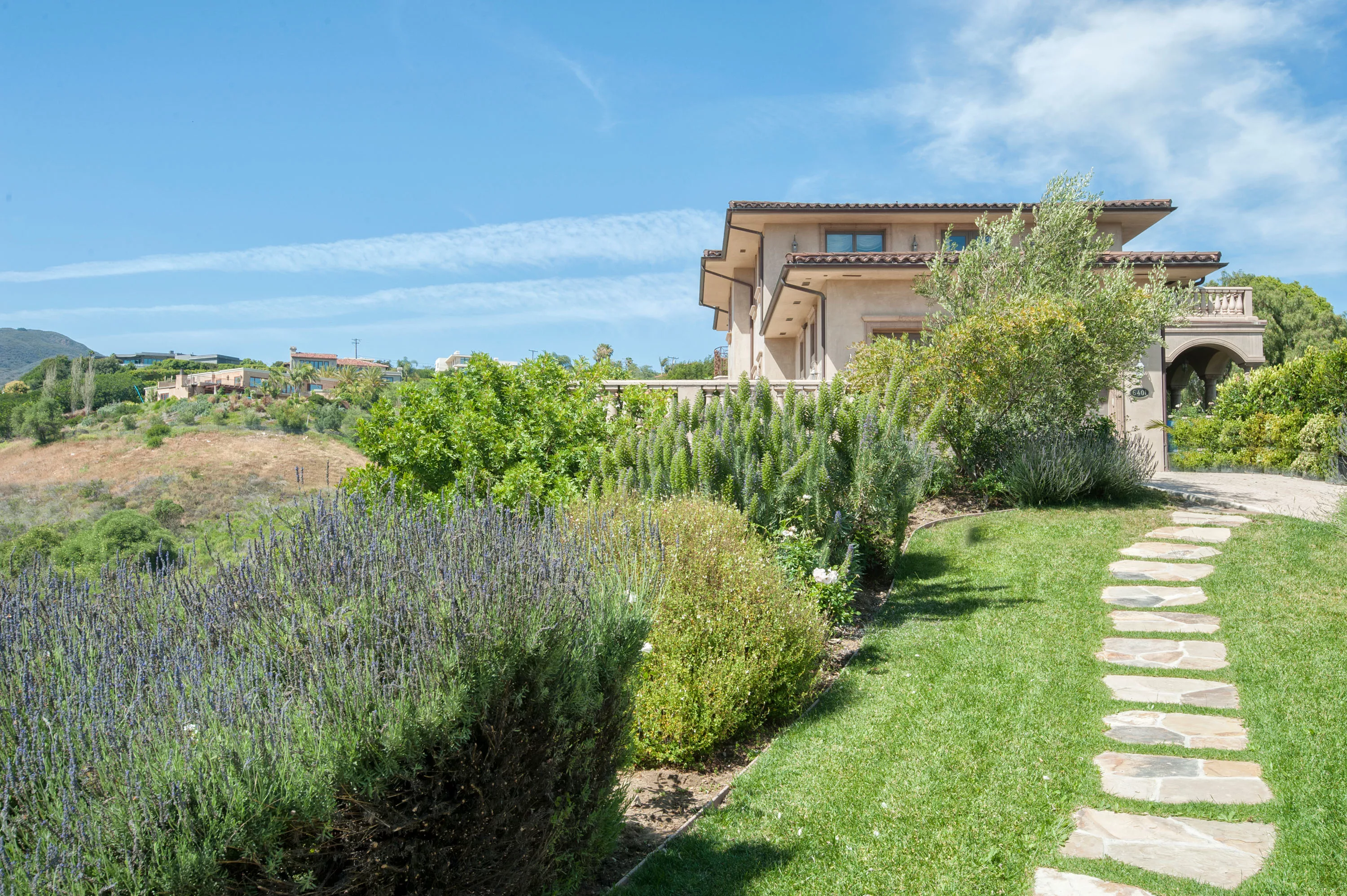 6401 Zumirez Drive, Malibu, California 90265 - 6401-zumirez-drive-malibu-california34_xmoxai