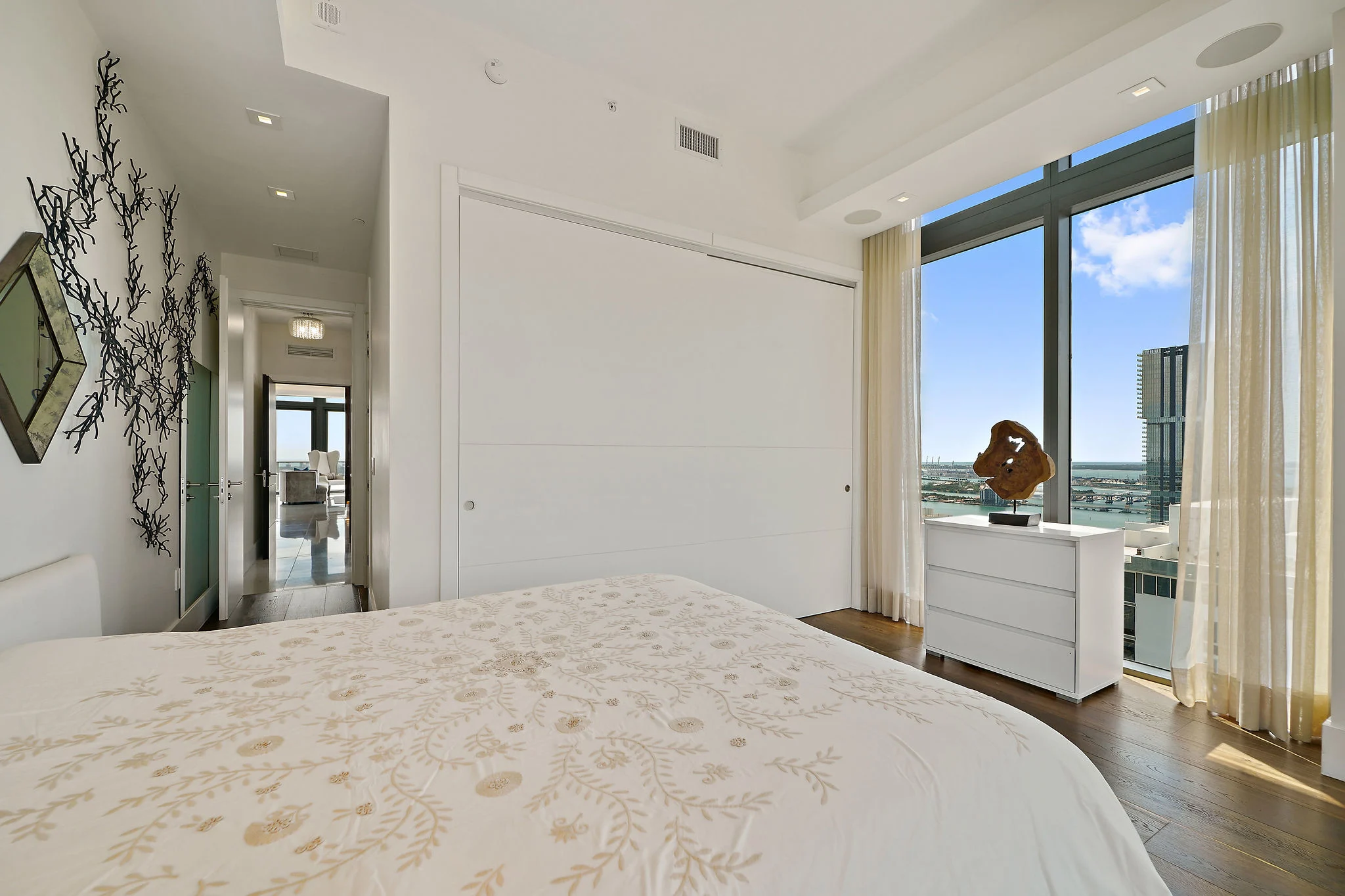 460 NE 28th Street, #4104, Miami, Florida 33137 - 25_-_42__4104_photo_by_MiamiRealEstatePhotographers.com_Neila_Granzoti_Rudden_cxardu