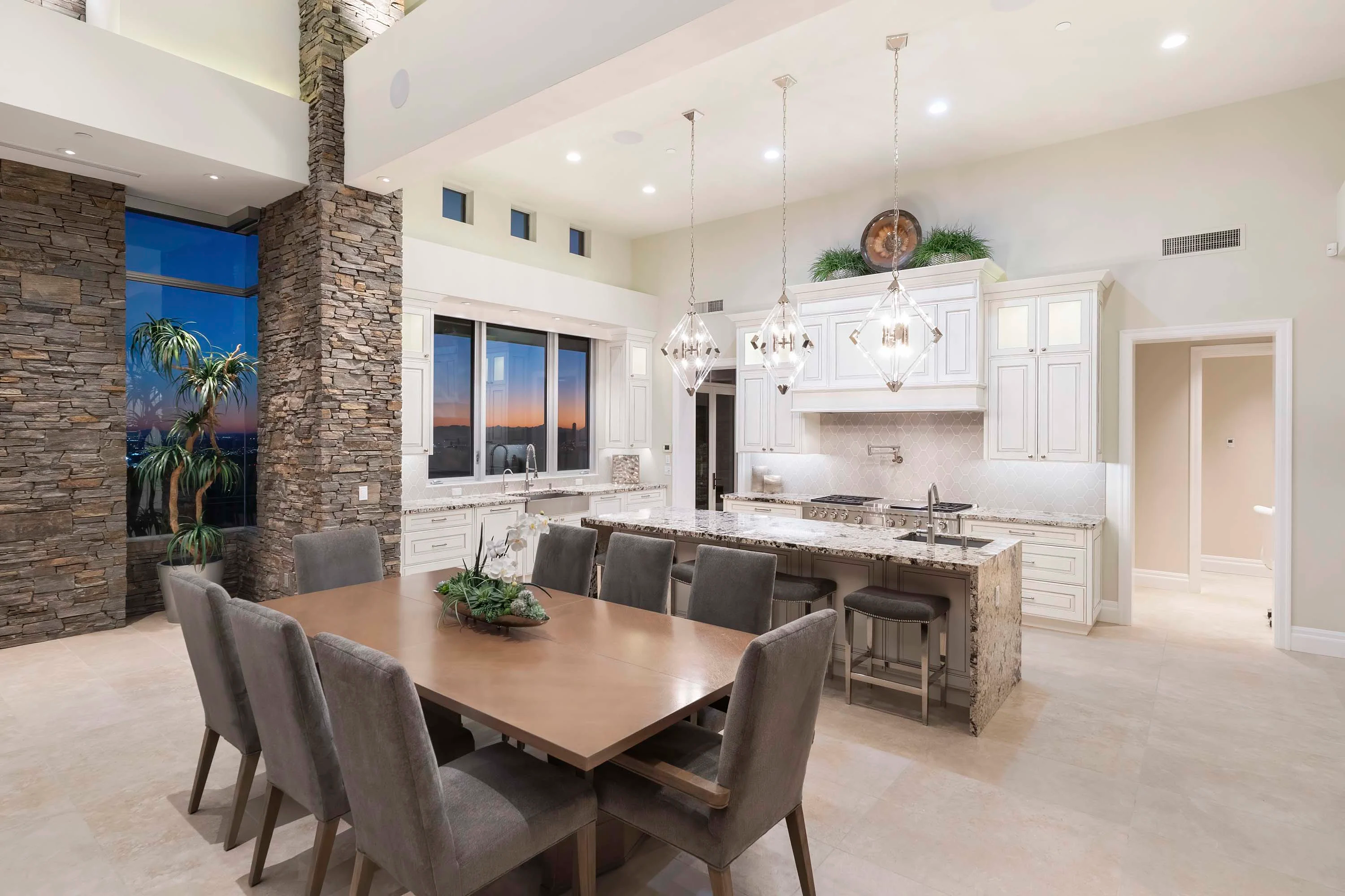 9820 East Thompson Peak Parkway, #629, Scottsdale, Arizona 85255 - 12_-_034-Dining_Room_anv2oi