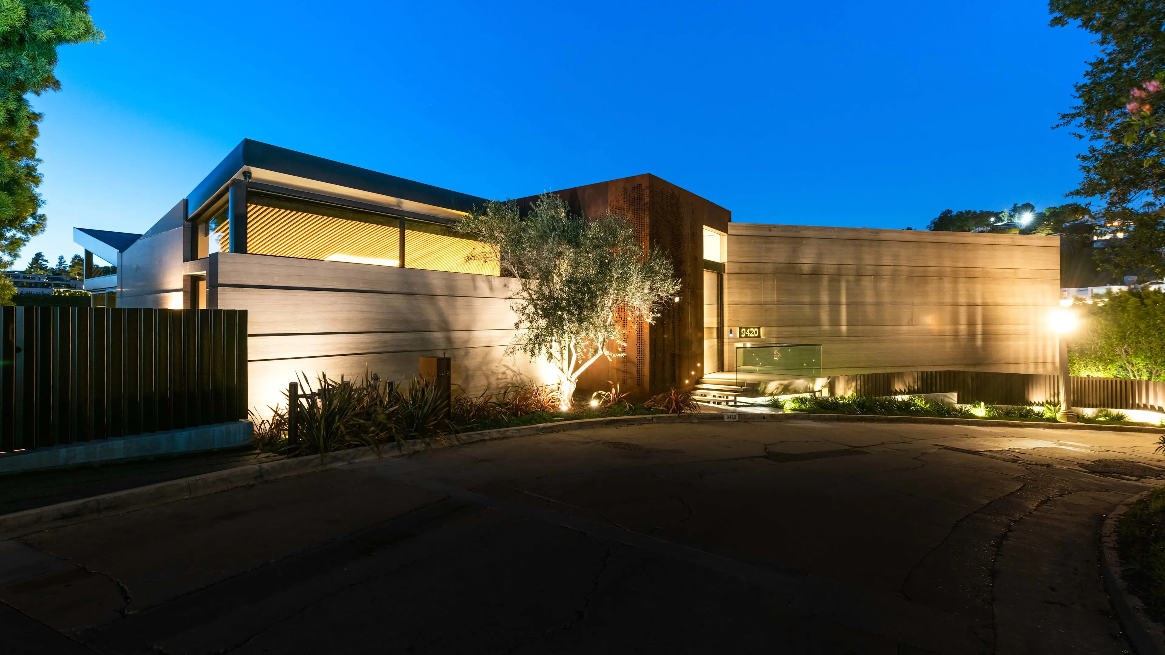 9420 Readcrest Drive, Beverly Hills, California 90210 - 9420-Readcrest-Dr-Beverly-Hills-003_ltrwwk