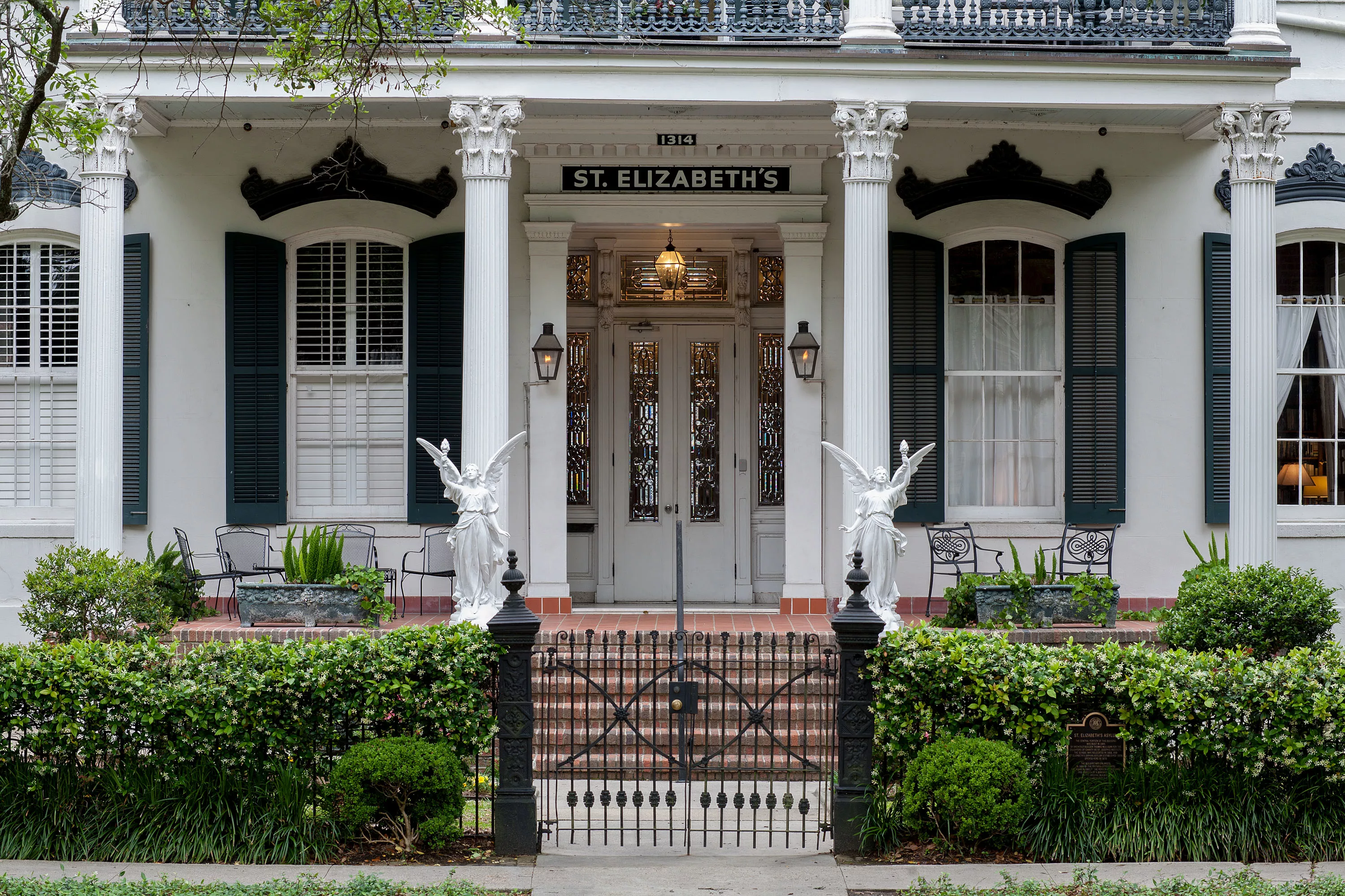 1314 Napoleon Avenue, Unit 16, New Orleans , Louisiana 70115 - 1314-napoleon-avenue-unit-16-new-orleans-louisiana03_yrr98c