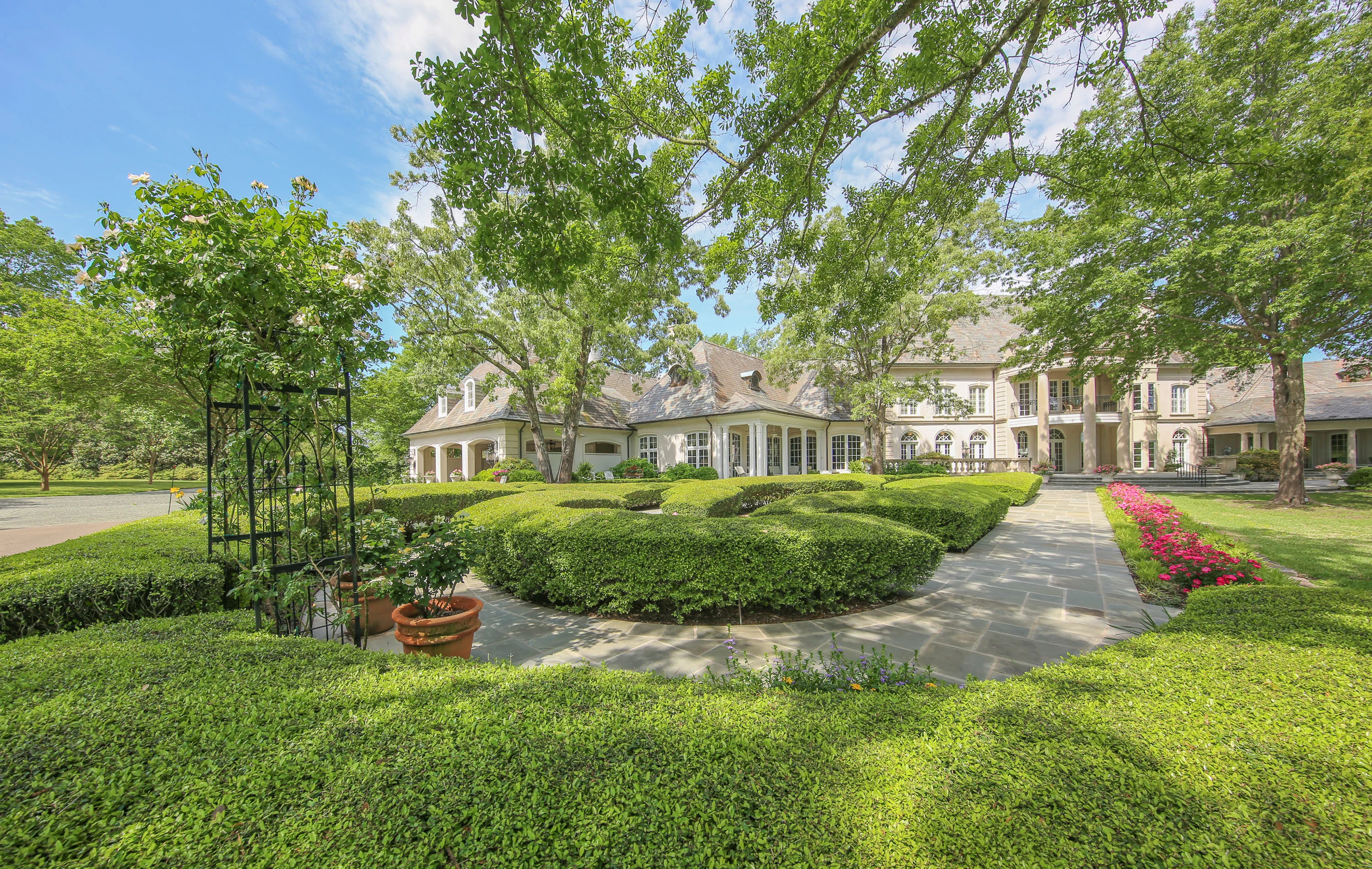 800 South Greer Boulevard, Pittsburg, East Texas, Texas 75686 - pilgrim-estate-800-s-greer-blvd-east-texas-47_fmaawy