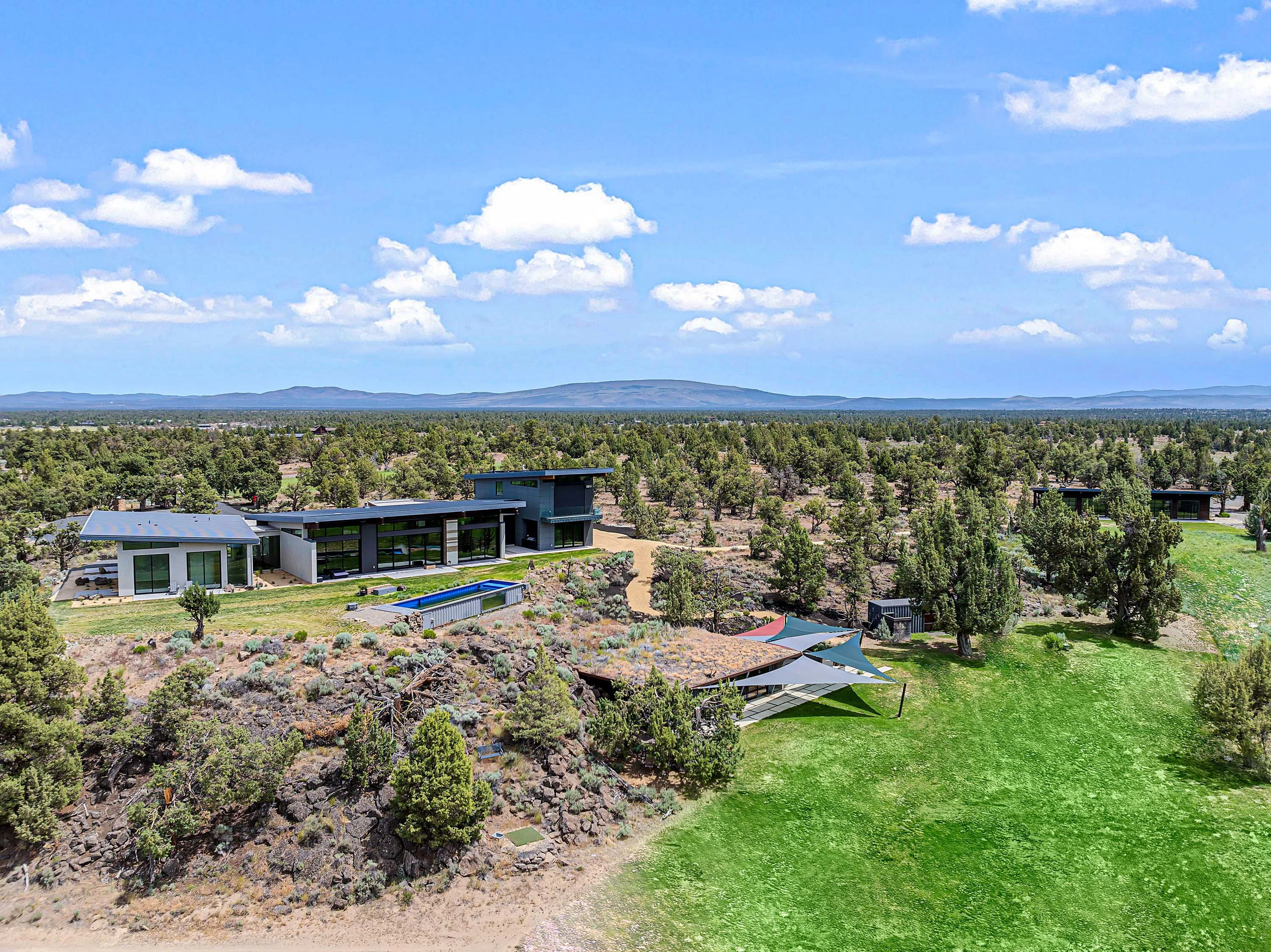 62265 Dodds Road, Bend, Oregon 97701 - 44_62265_Dodds_Rd_Bend_OR_97701_ygyrs6