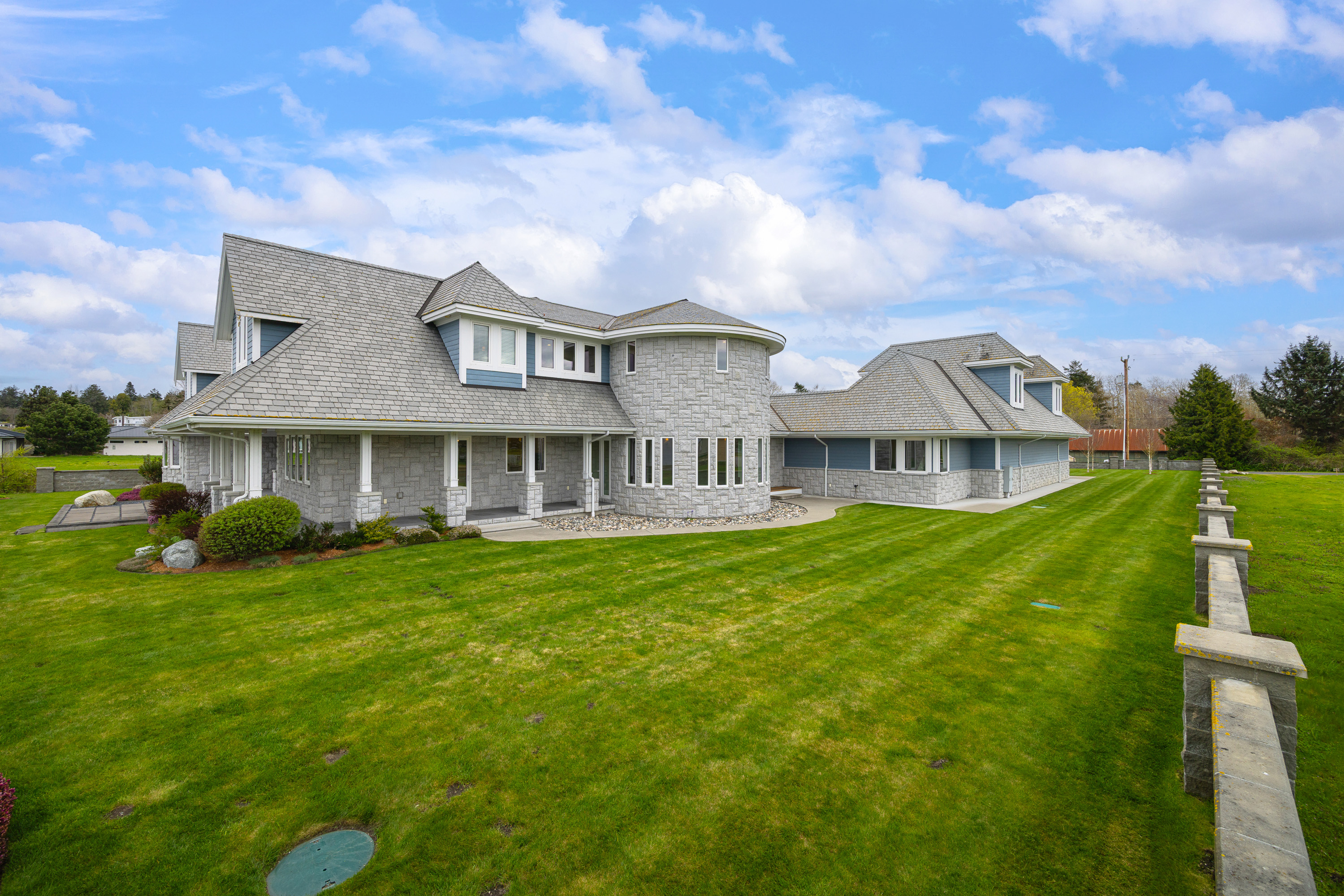 041 581 Marine Drive, Point Roberts, WA