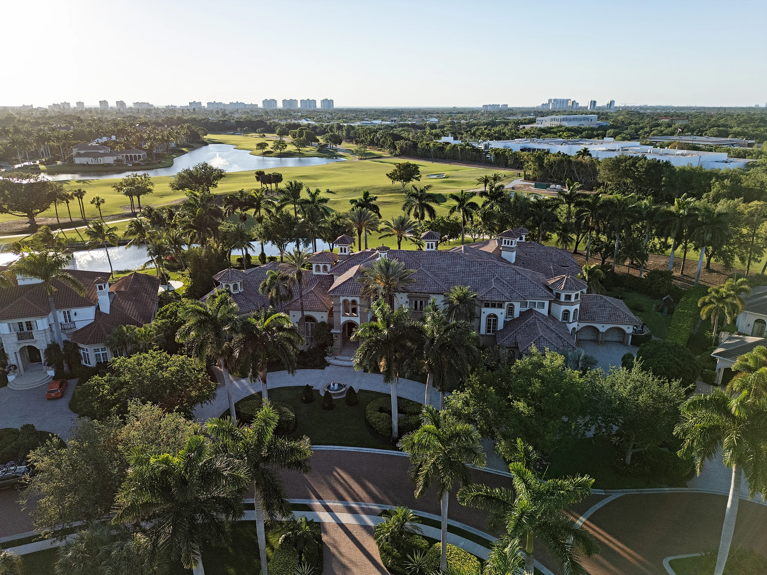 9663 Mashie Court, Naples, Florida 34108 - 9663_Mashie_Court_02_x5qrsh