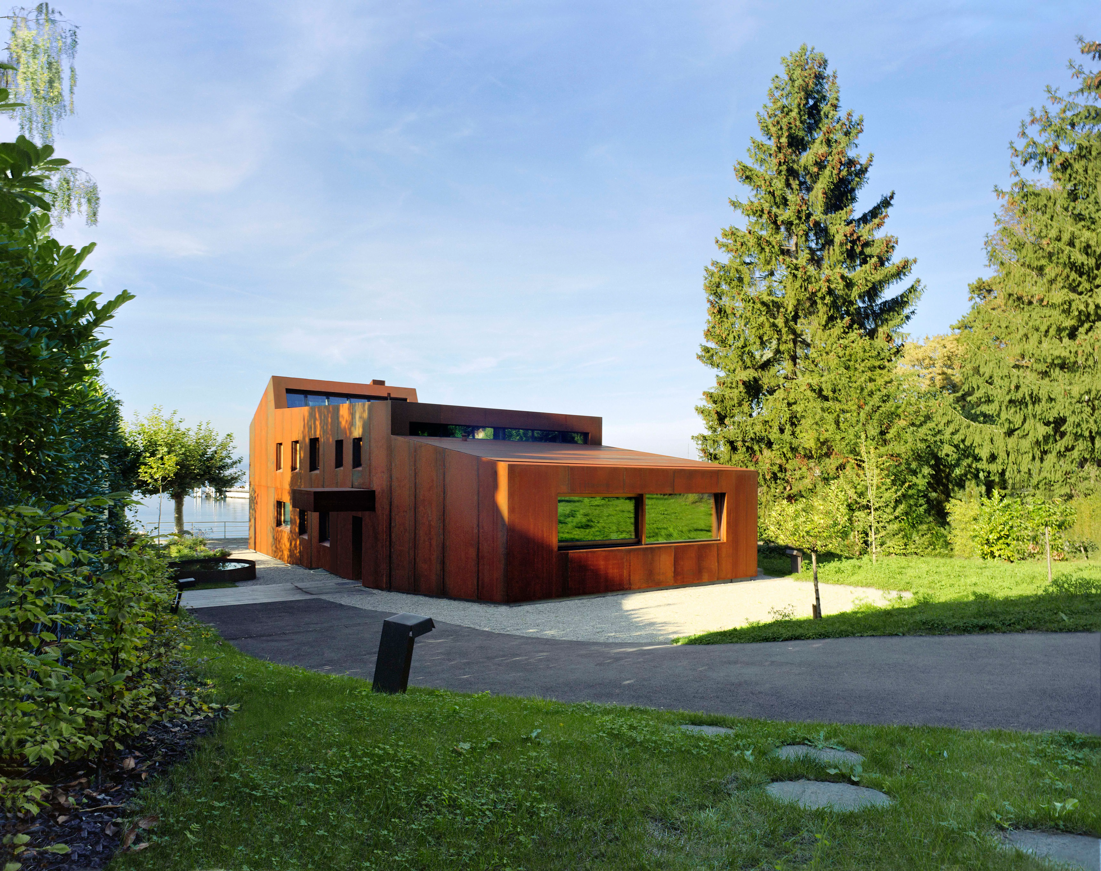 26, Avenue du General Leclerc, Near Evian, Auvergne-Rhône-Alpes 74200, France - casa-26-france32_iq1avv