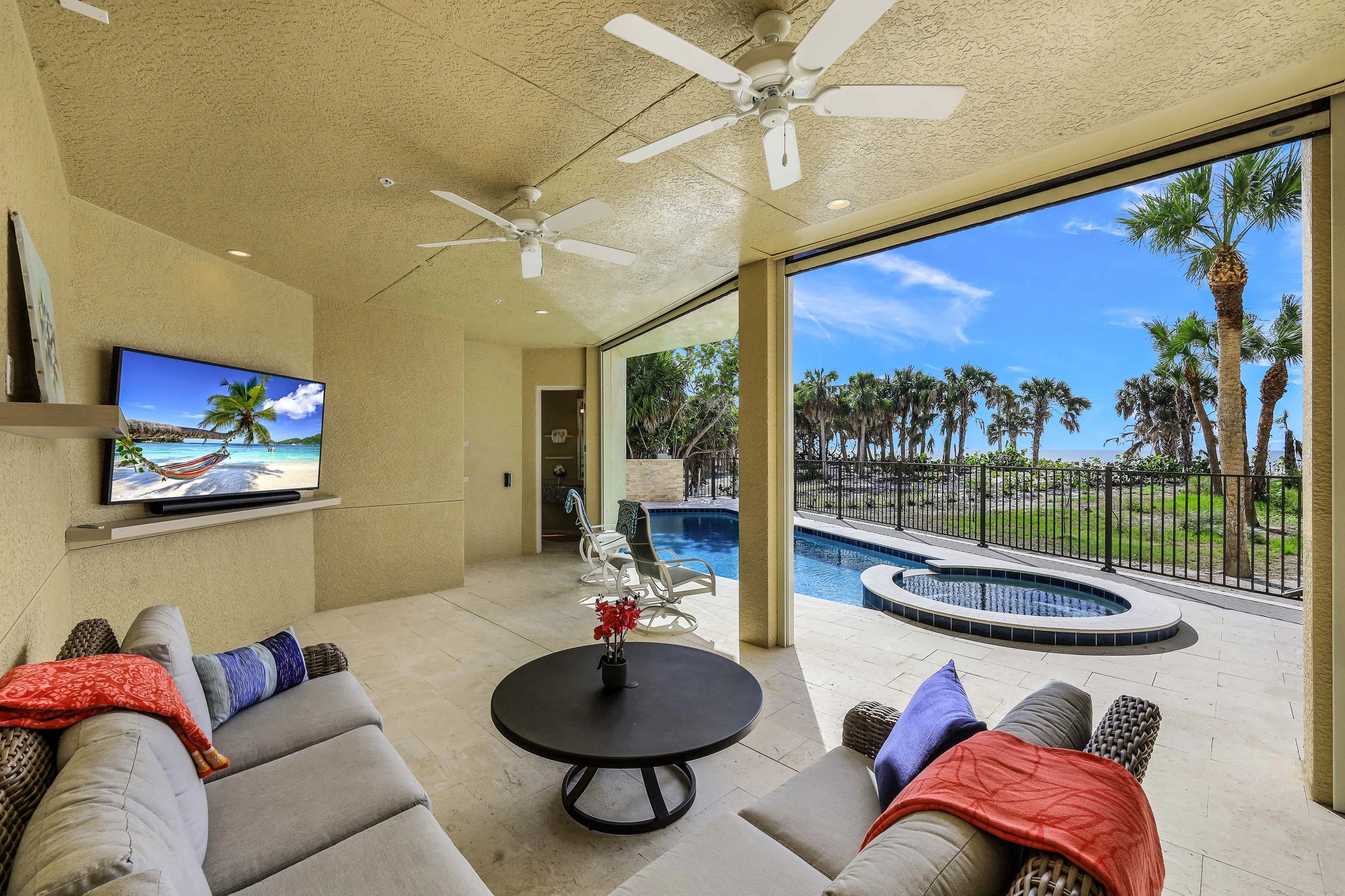 7425 Bay Colony Drive, Naples, Florida 34108 - 37_-_7425_Bay_Colony_Dr_Naples_FL_34108_59_p14wch