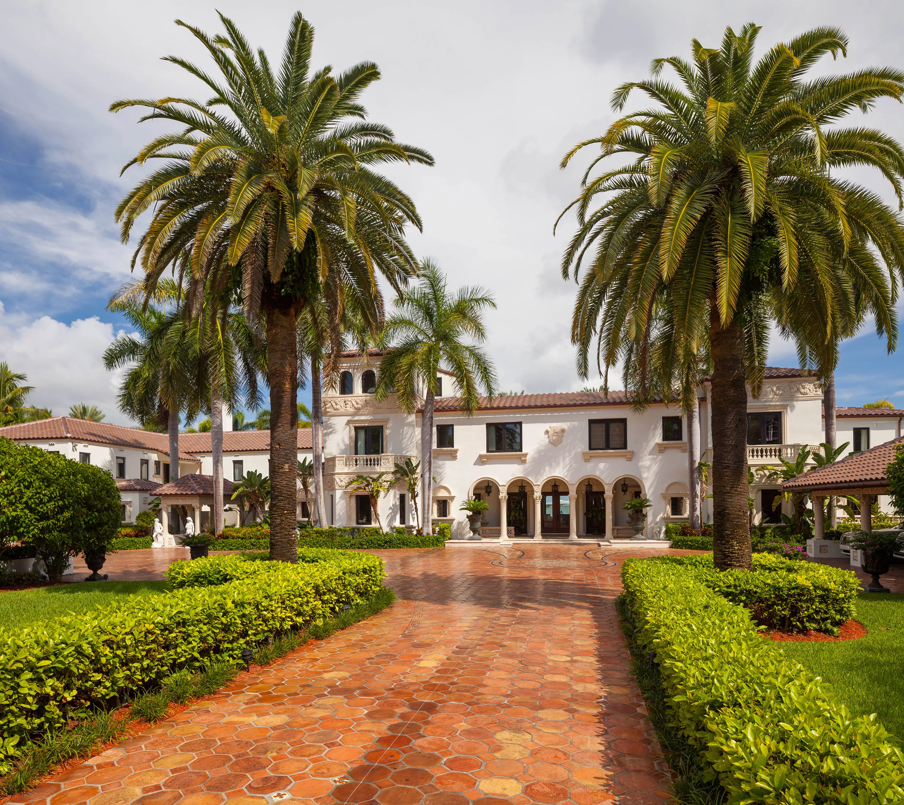 46 Star Island Drive, Miami Beach, Florida 33139 - 46-star-island-drive-miami-beach-florida04_l8lhdv