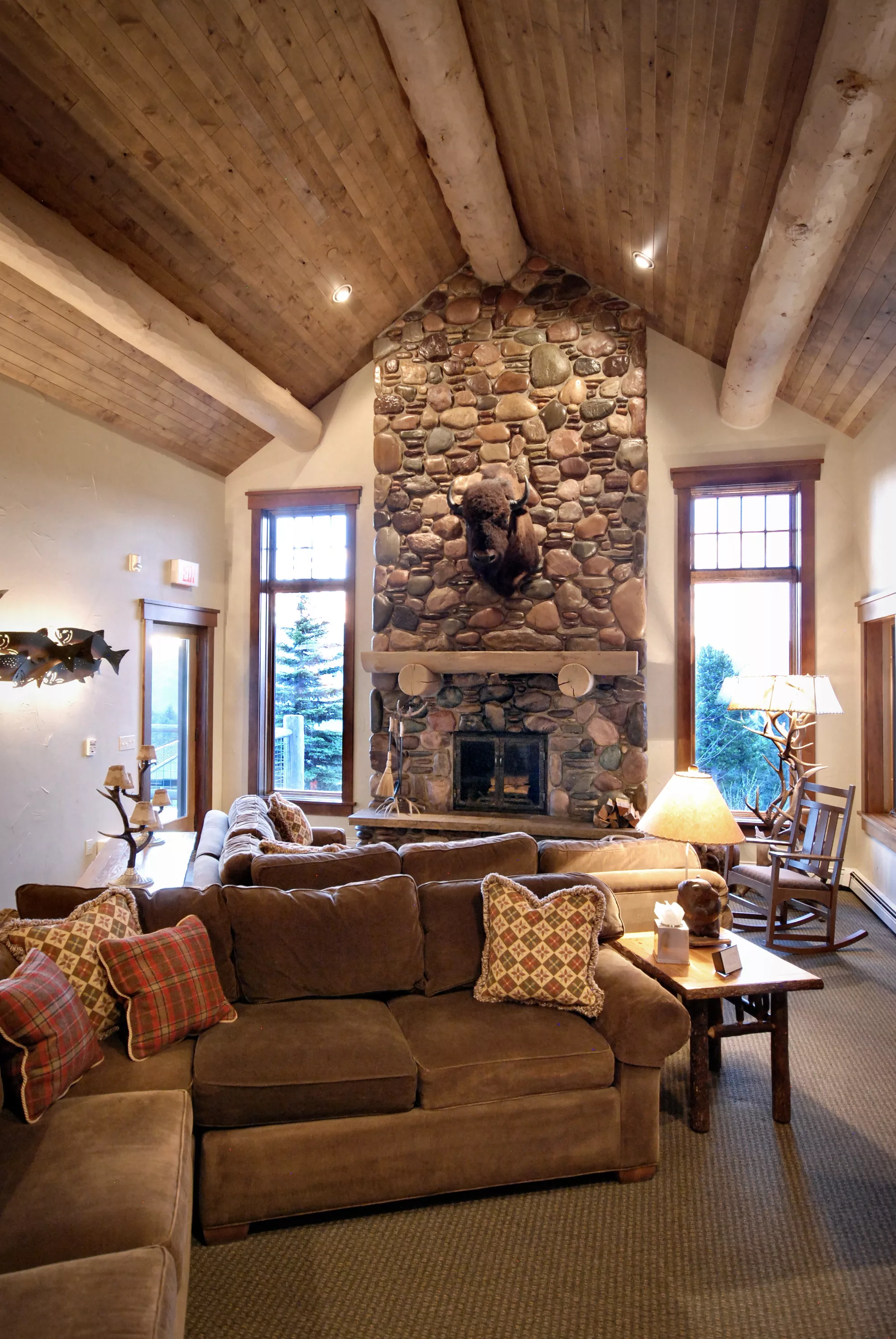 7000 Beaver Creek Road, Big Sky, Montana 59716 - Big_EZ_Extra_Interiors15_enlqnz