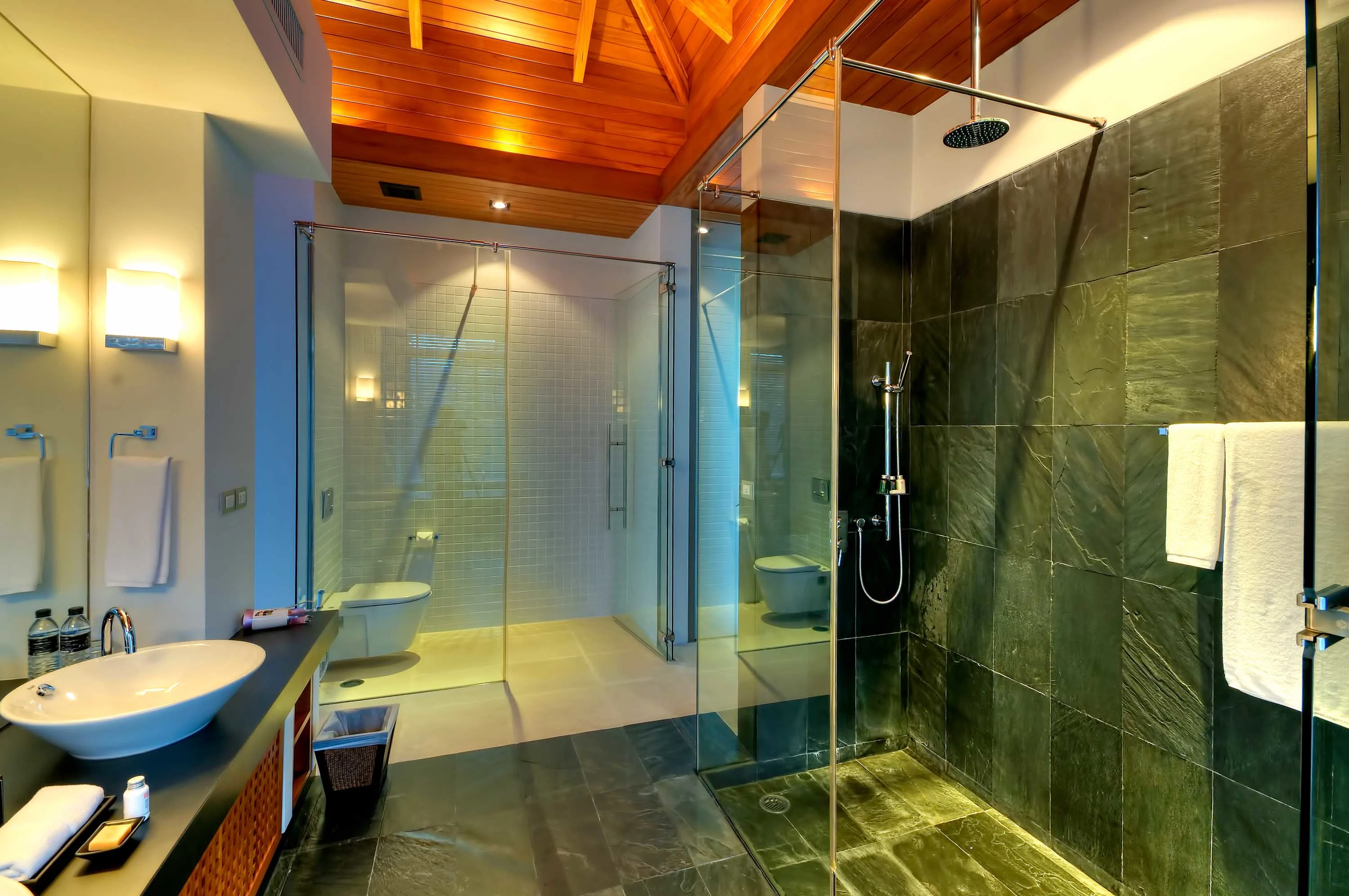 Jomchang Estate, 28/11 Moo 6, Nakalay Rd, Kamala, Phuket, Phuket 83120, Thailand - thailand_villa_wang_nam_jai_14_fd6tci