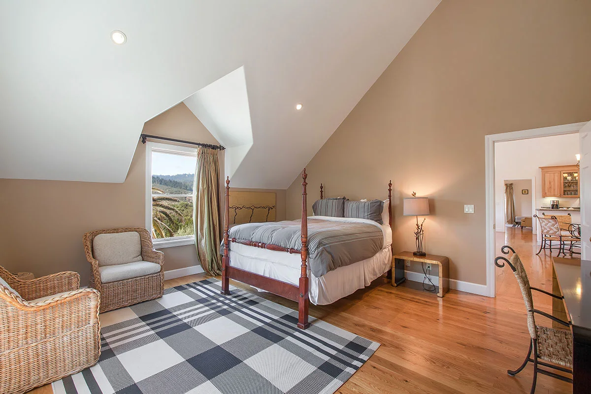 2618 & 2620 Silverado Trail North, Saint Helena, California 94574 - St-Hel-CA26_kkbkuq