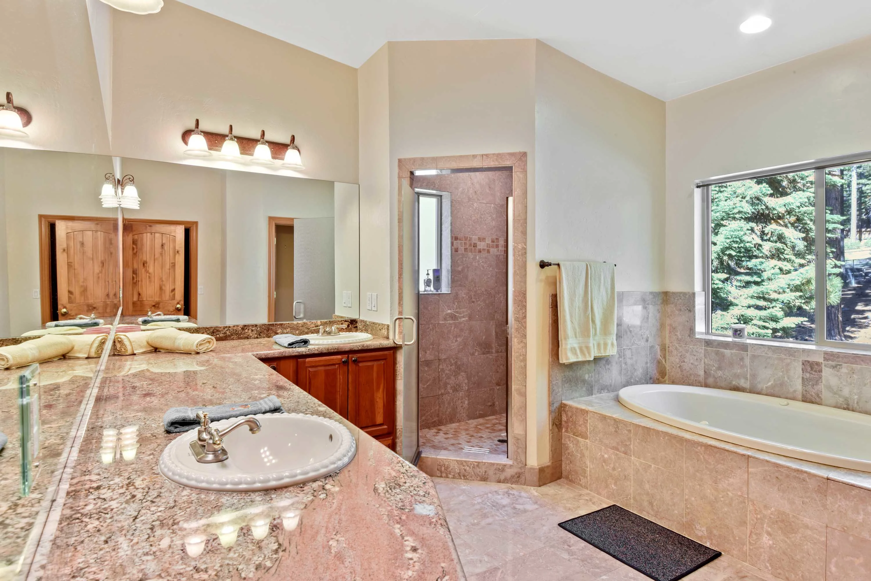 331 Winding Way, Lake Tahoe, Nevada 89451 - 331_winding_way_incline_village_08_ifvrmc