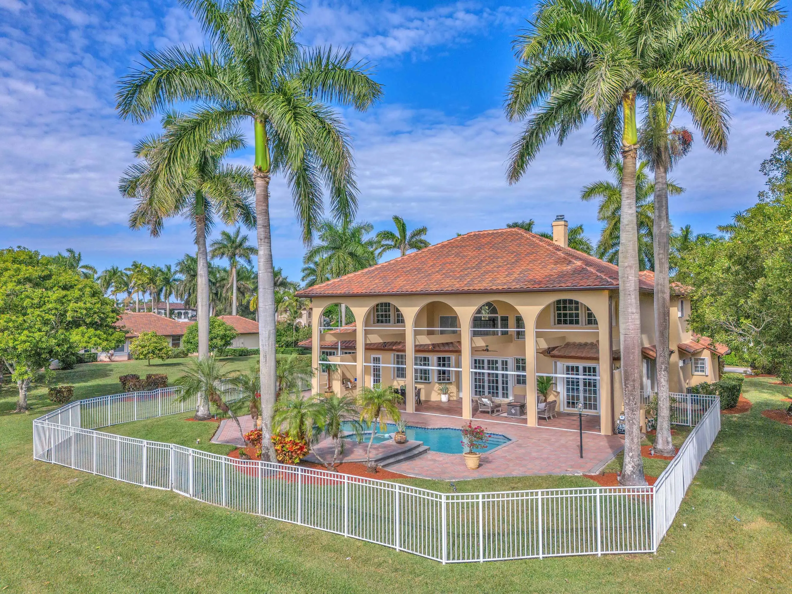 45 3855 Windmill Lake Road - Luxury Real Estate - Concierge Auctions