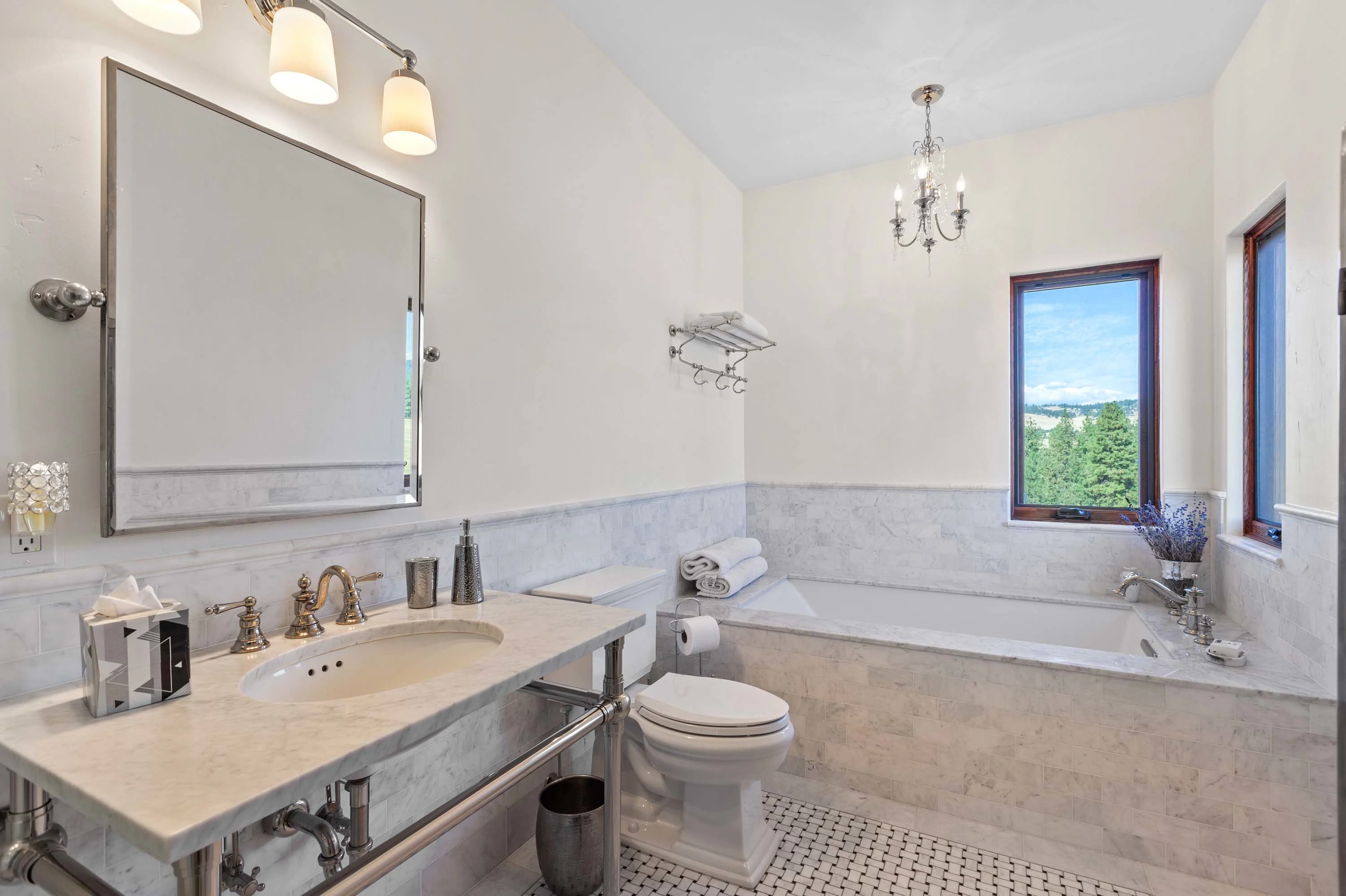 8719 South Palouse, Spokane, Washington 99223 - 23_-_8719SPalouseHwy-37_mzwjrd