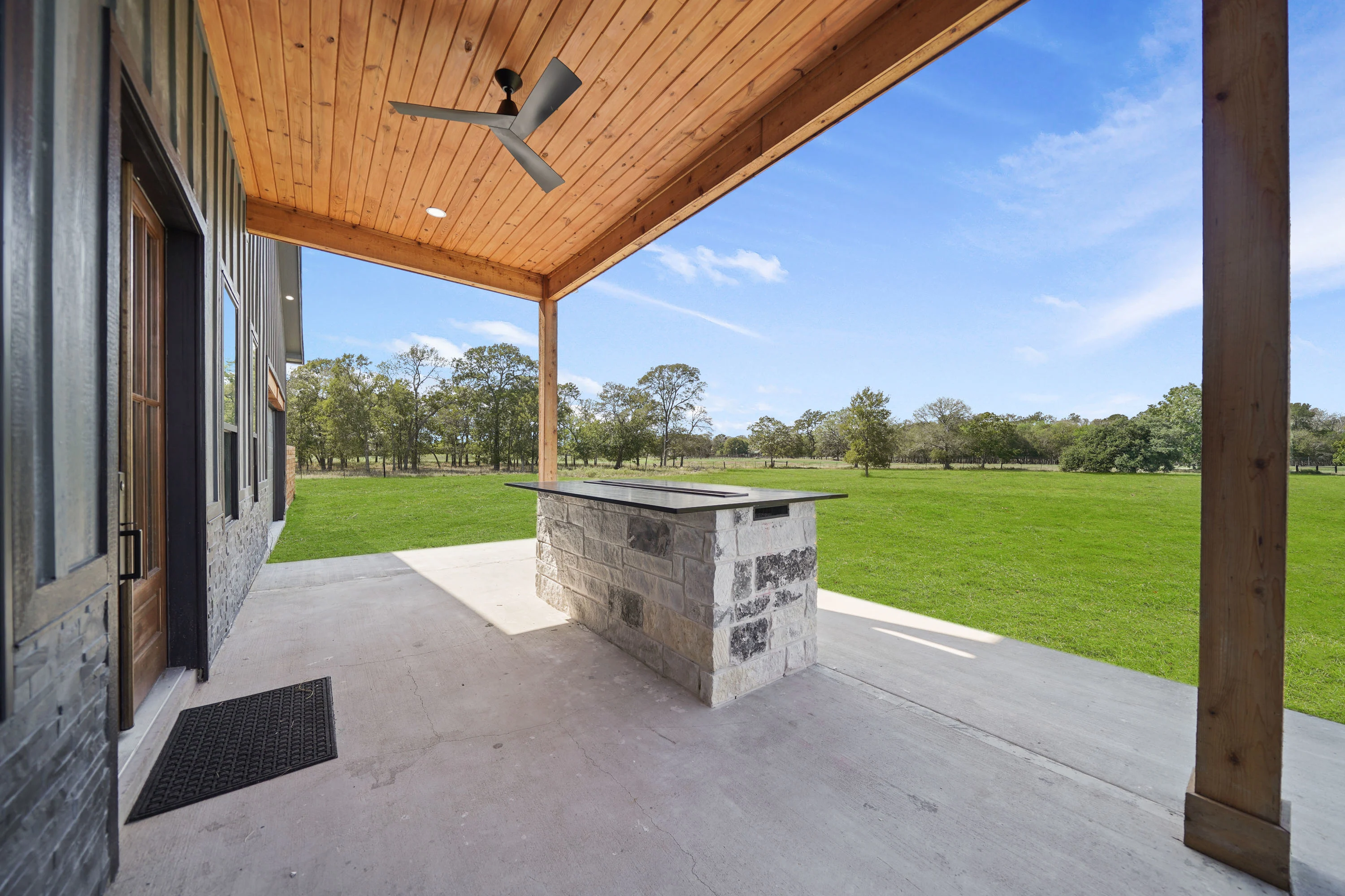 18760 Fm 442 Road, Needville, Near Houston, Texas 77461 - 18760_Fm_442_Rd_42_kkrhjd
