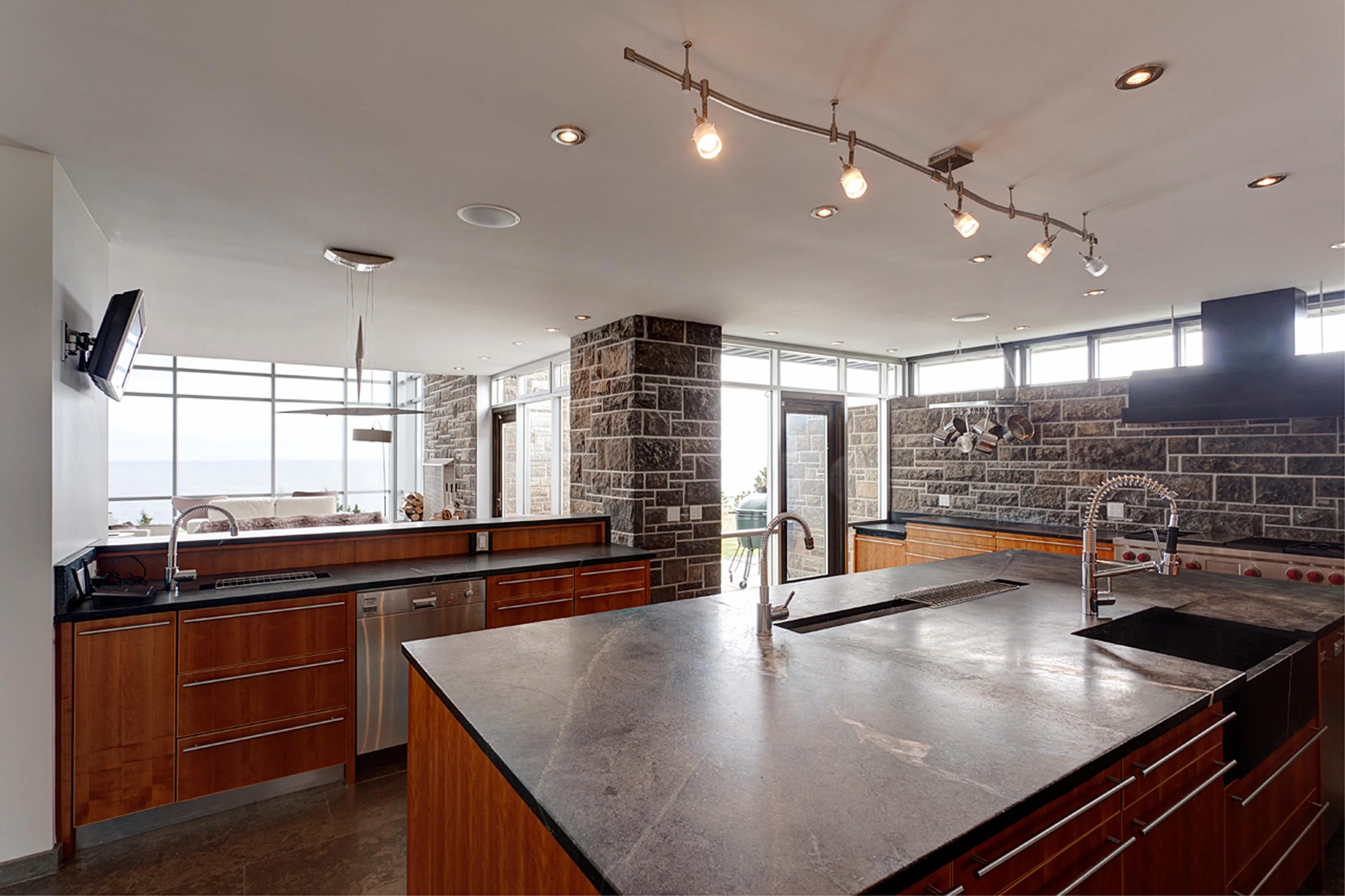 137 Gannet Lane, Near Halifax, Nova Scotia, Nova Scotia B3B 3H4, Canada - 137-gannet-lane-duncans-cove-nova-scotia-canada11_f1tcmo
