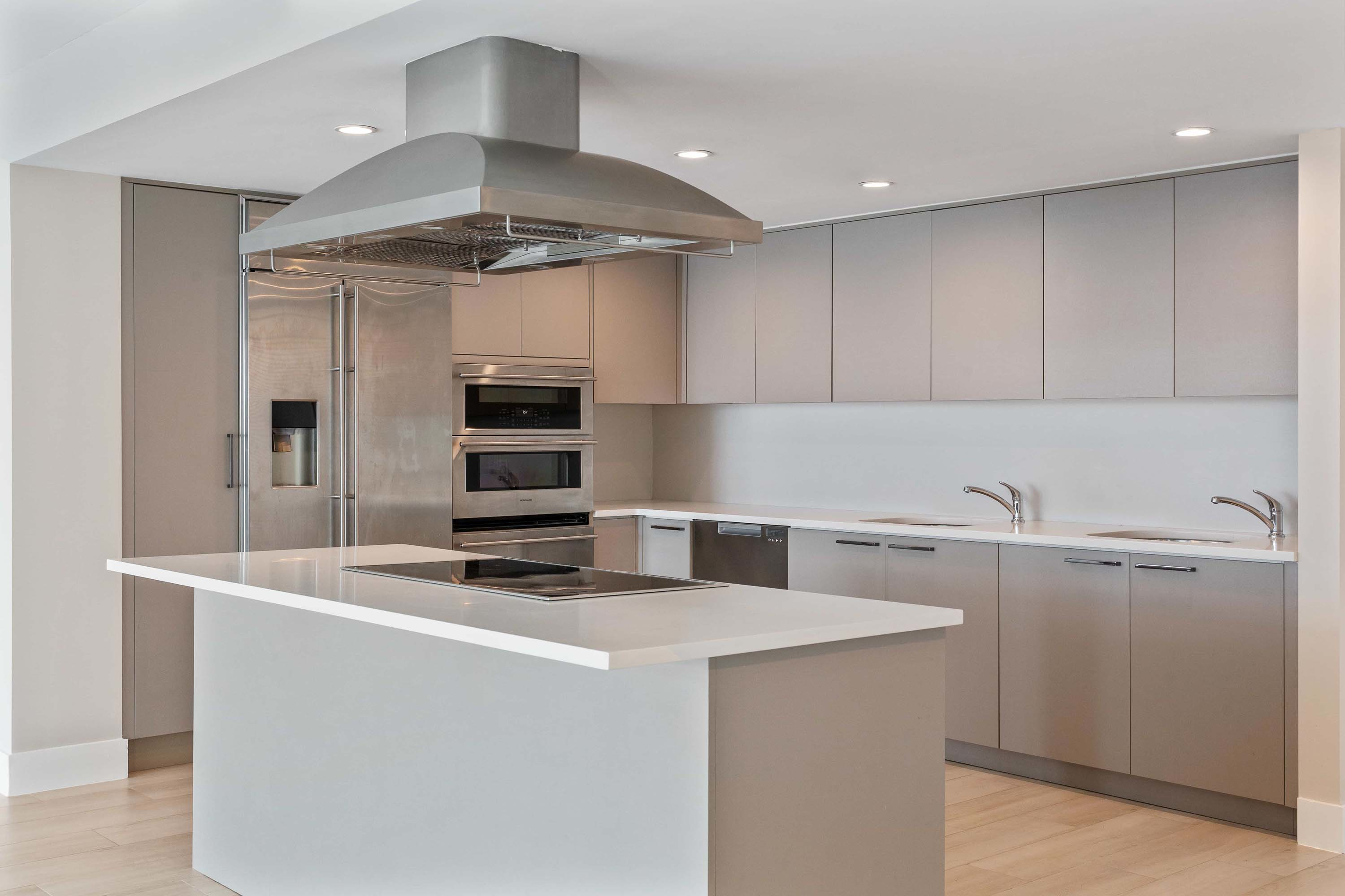 04 Unit 702 1150 101st Street - Luxury Real Estate - Concierge Auctions