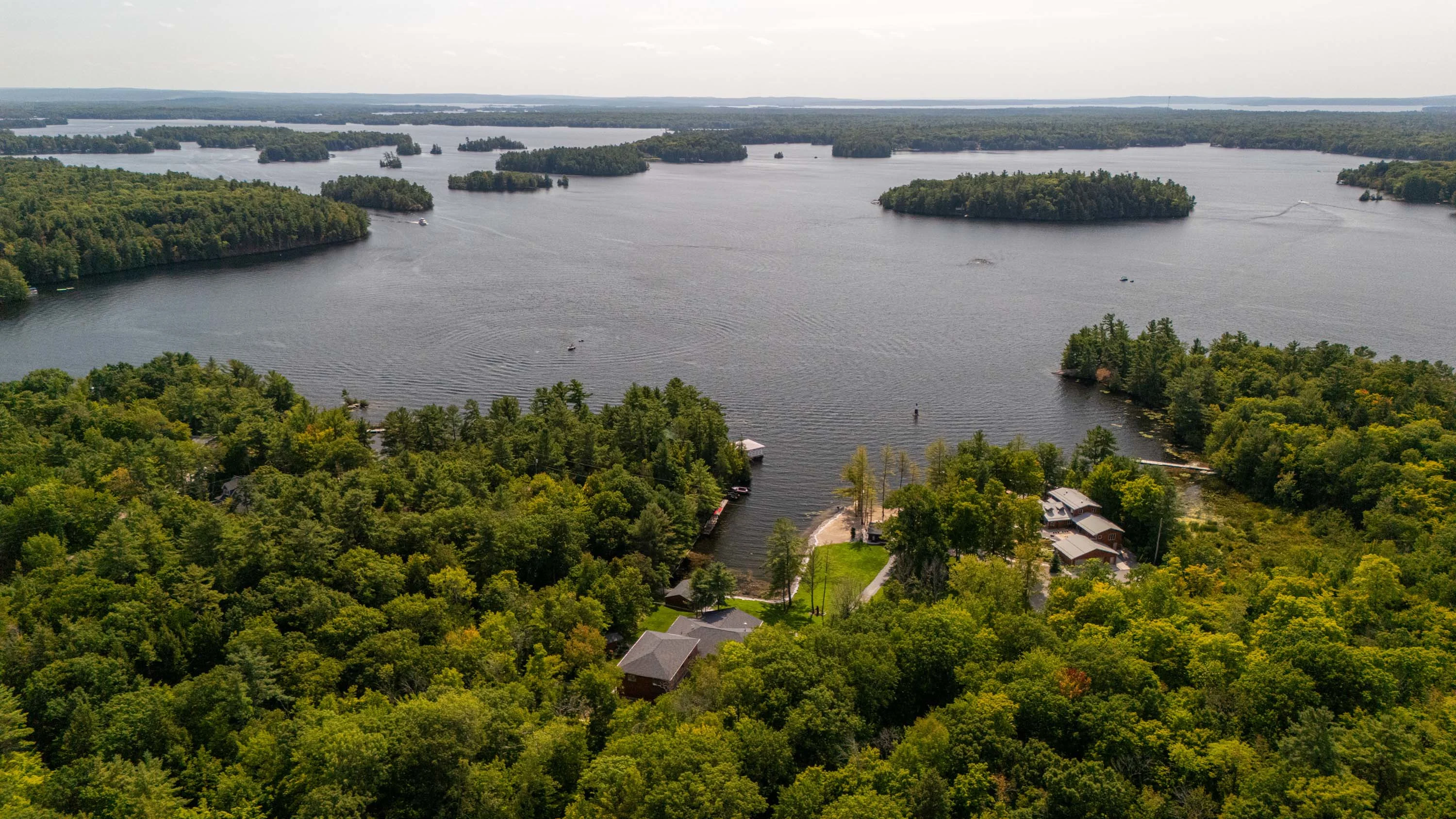 308 O'Hara Point Road, Muskoka District, Georgian Bay, Ontario L0K1S0, Canada - 44_-_Jeff_Braun_-_Muskoka_-_2024_-_Modern_Movement_Creative_Inc_-_PHOTOG-_Mitch_Hubble_-55_-_August_31_2024_copy_lox9nl