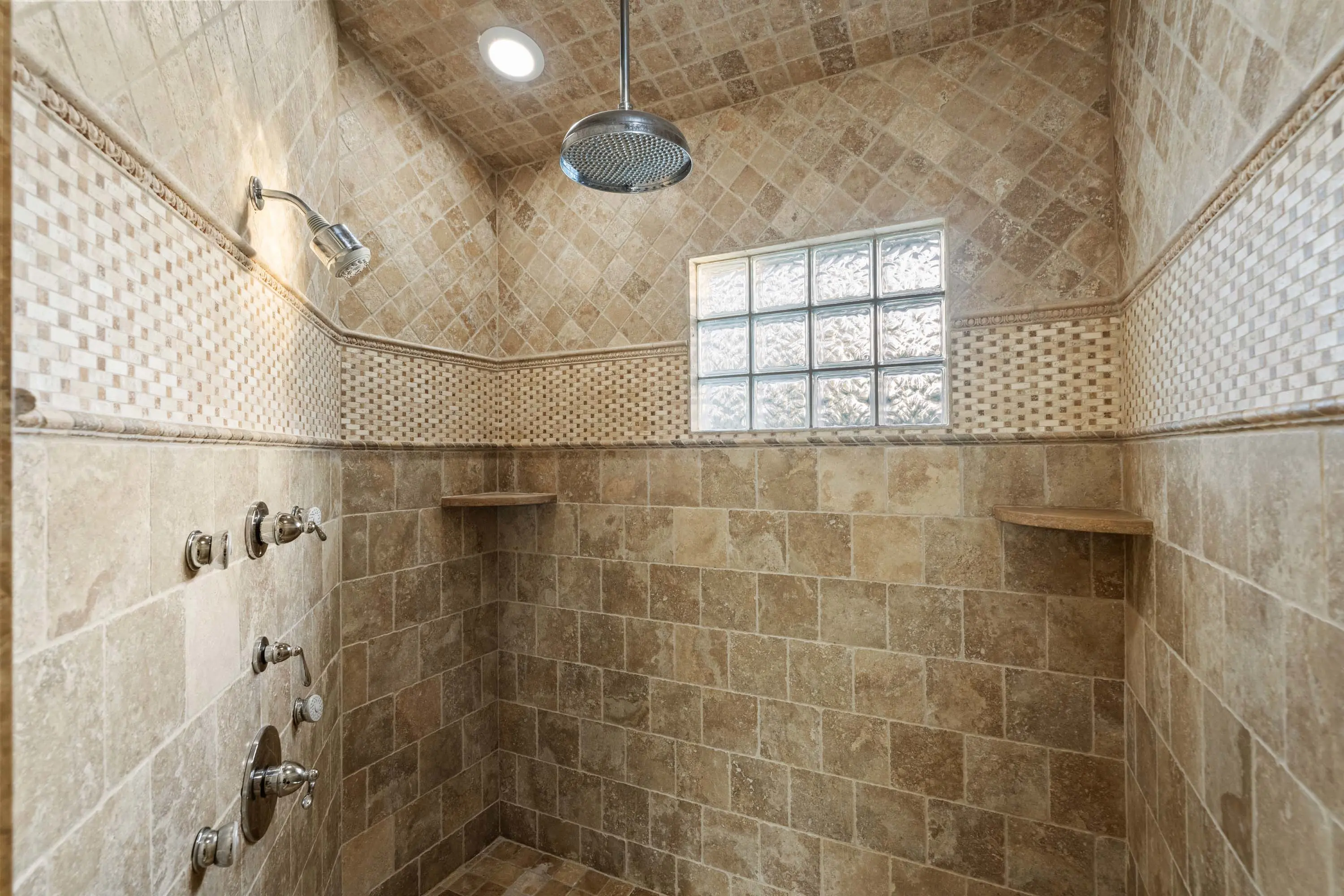 60 4 Broadcreek Circle - Luxury Real Estate - Concierge Auctions