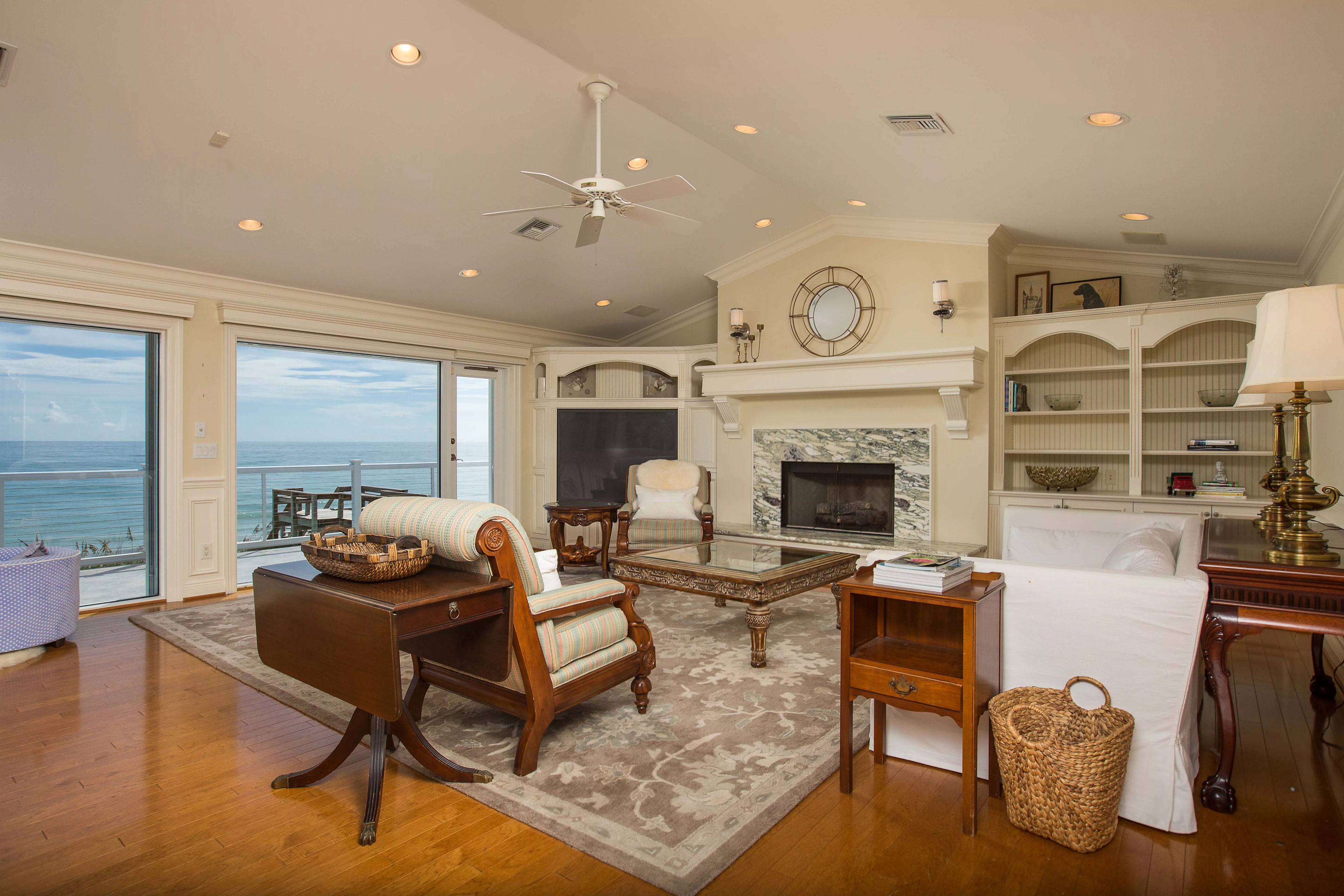 908 Holoma Drive, Vero Beach, Florida 32963 - 908-holoma-drive-vero-beach-florida06_qddcmr