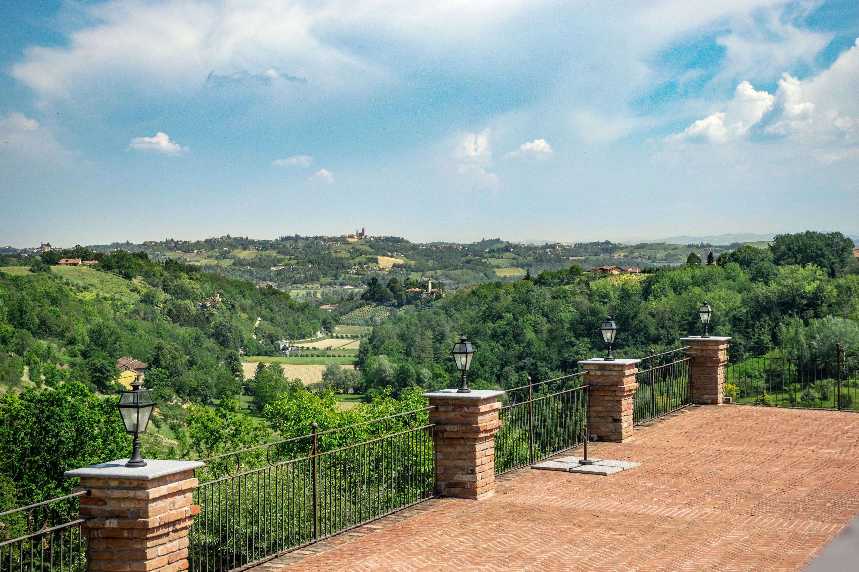 Azienda Agricola Montefiorito, Asti, Monferrato Region, Piedmont , Italy - 10_-_AST2605_Asti-16_iasrbv
