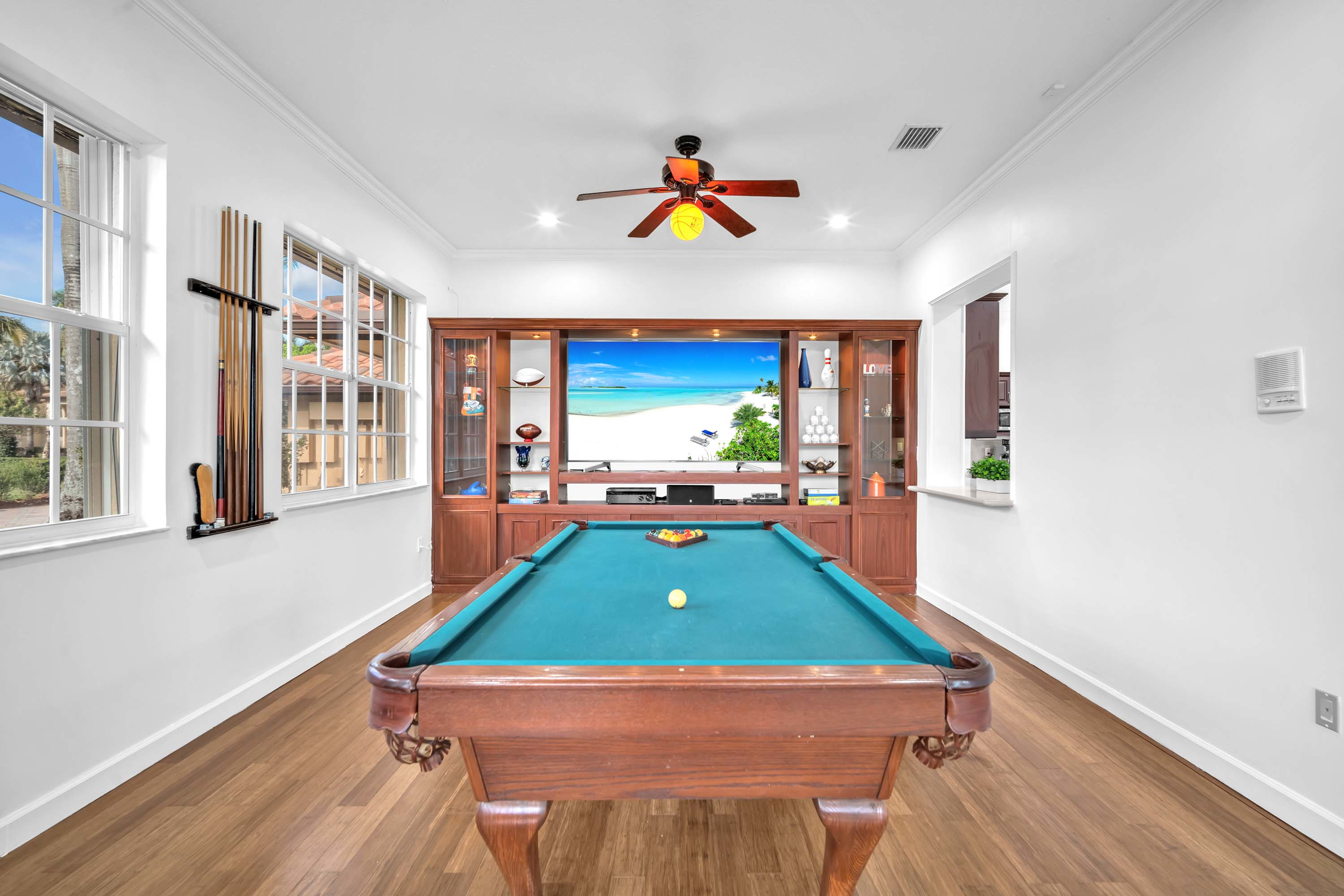 13 3855 Windmill Lake Road - Luxury Real Estate - Concierge Auctions