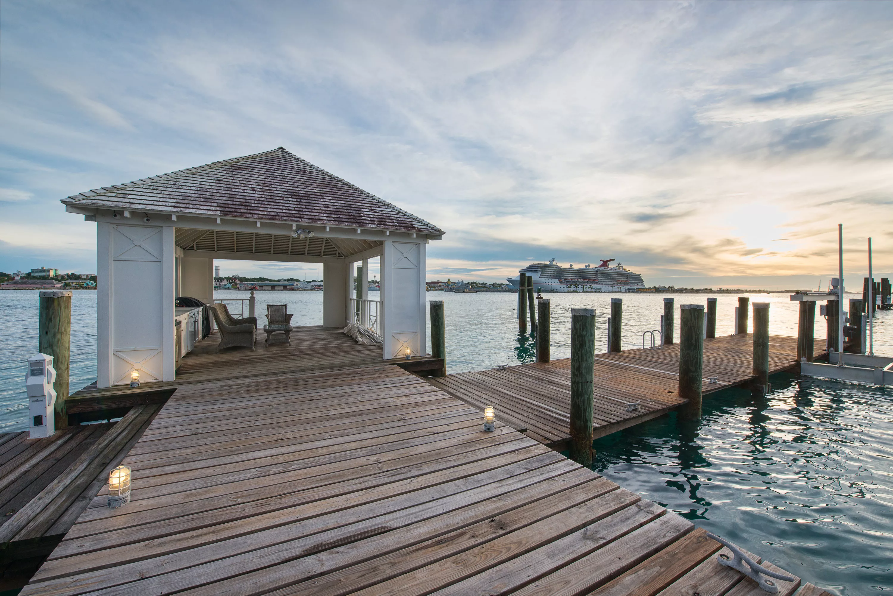 Paradise Island,  , Bahamas - kilkee-house-paradise-island-nassau-bahamas-luxury-real-estate-5_zudkjy