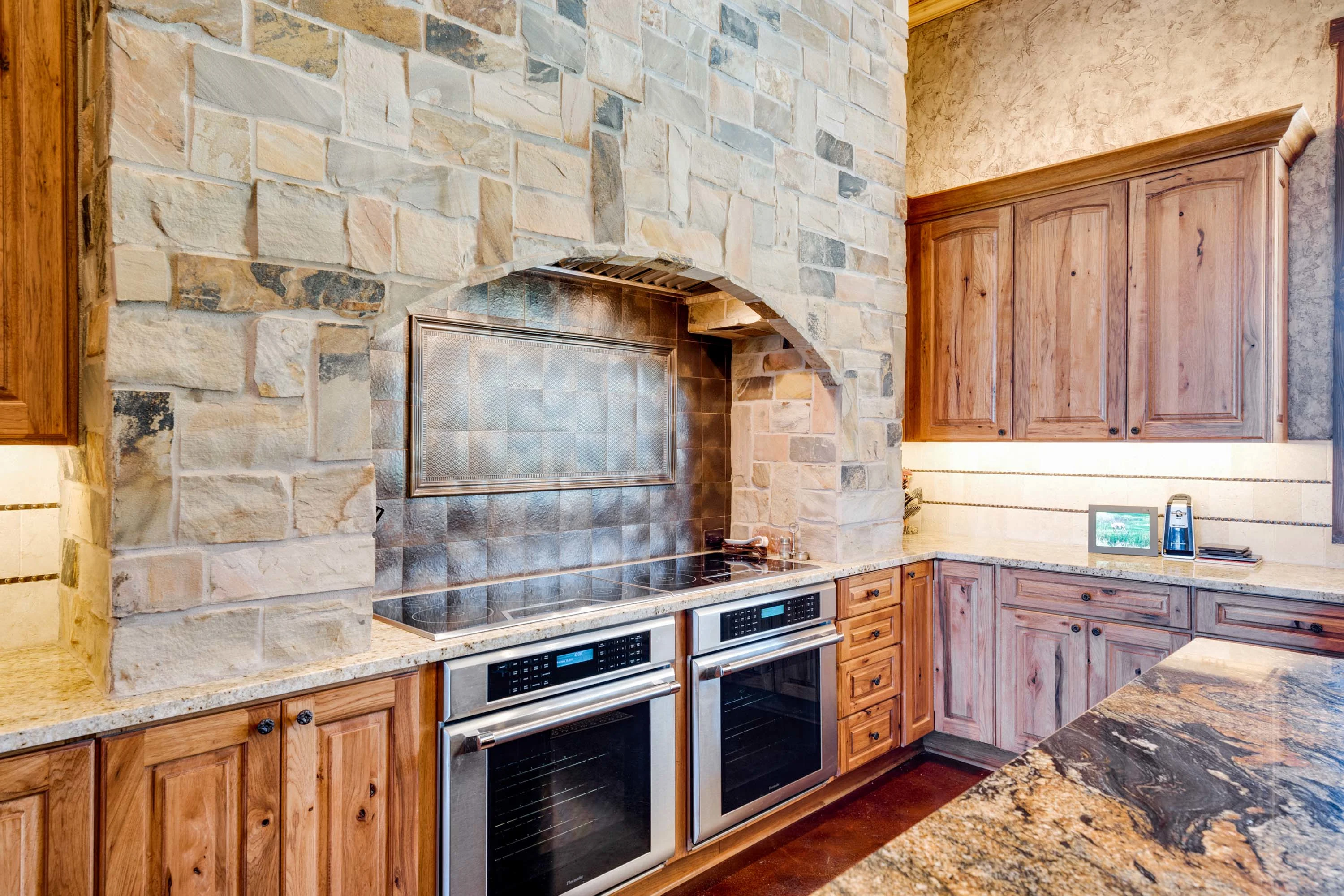1773 County Road 101, Colorado County, Texas 78934 - 1773-county-road-101-columbus-texas10_mwc0l0