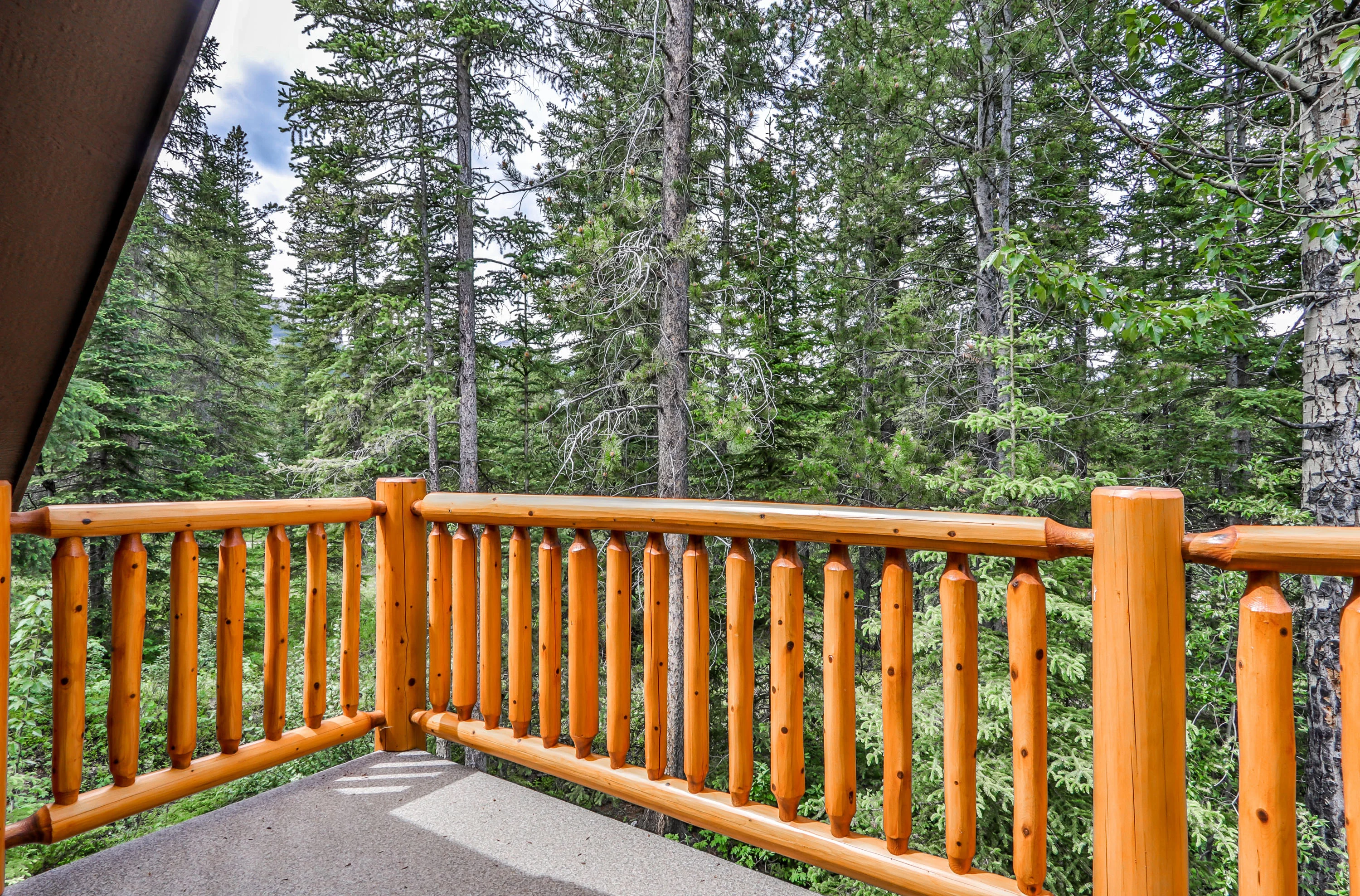 251 Miskow Close, Canmore, Alberta T1W 3G7, Canada - 251-miskow-close-canmore-alberta-canada18_zqedqu