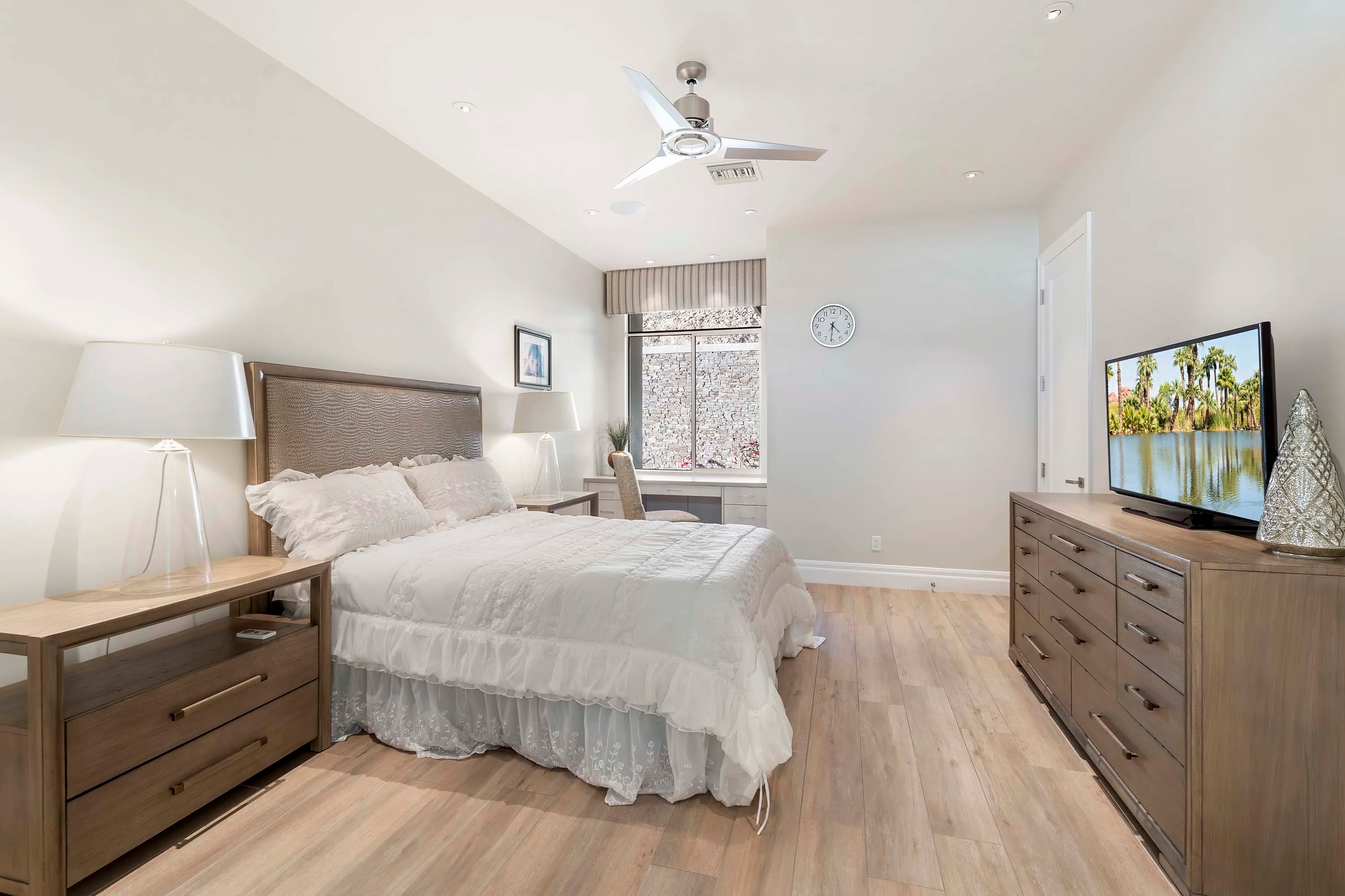 9820 East Thompson Peak Parkway, #629, Scottsdale, Arizona 85255 - 29_-_063-Bedroom_en8bov