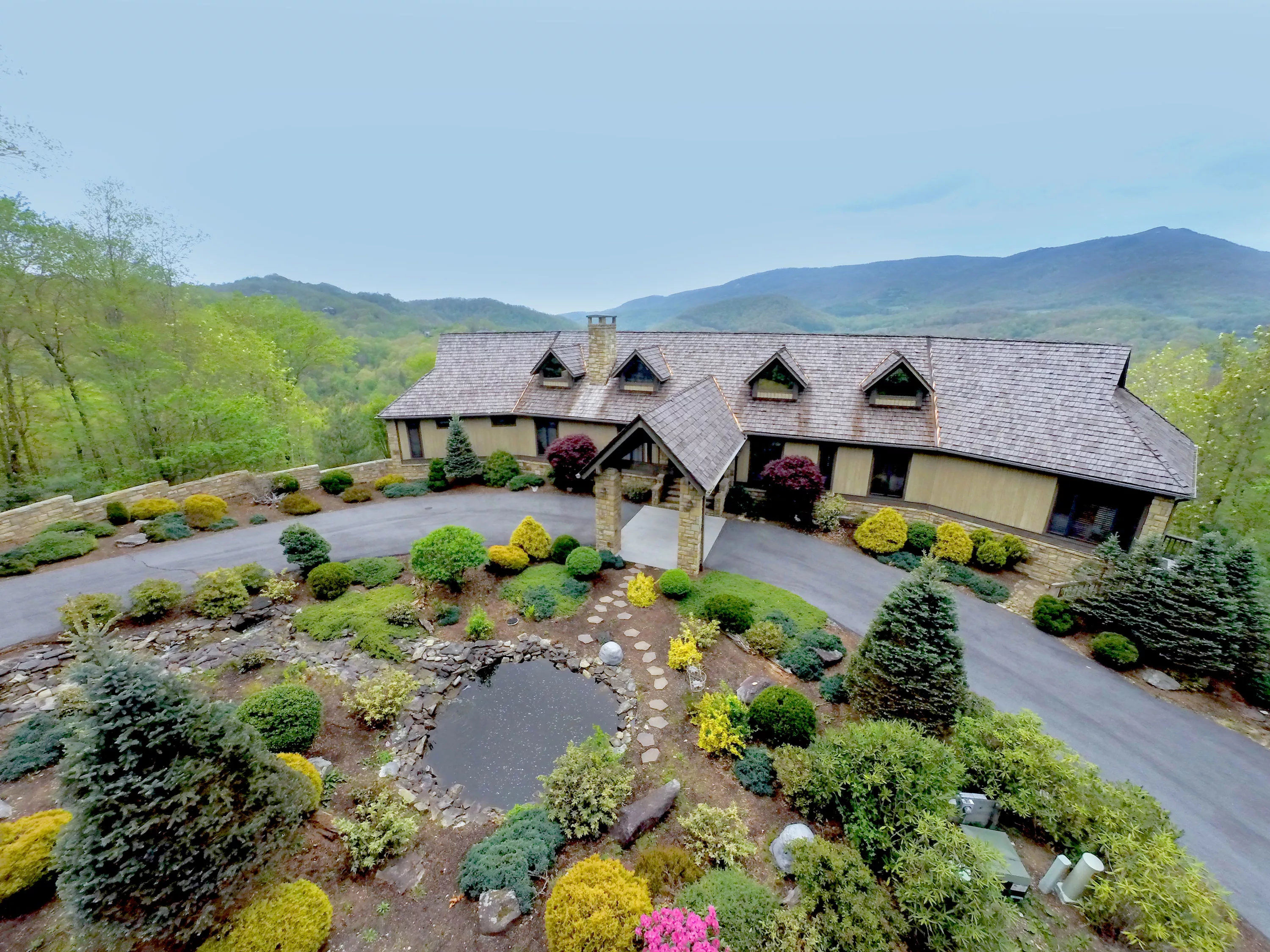 508 Woodthrush Way, Banner Elk, North Carolina 28604 - 508-woodthrush-way-banner-elk-nc-02-18-19-59-5959_qrcvpw