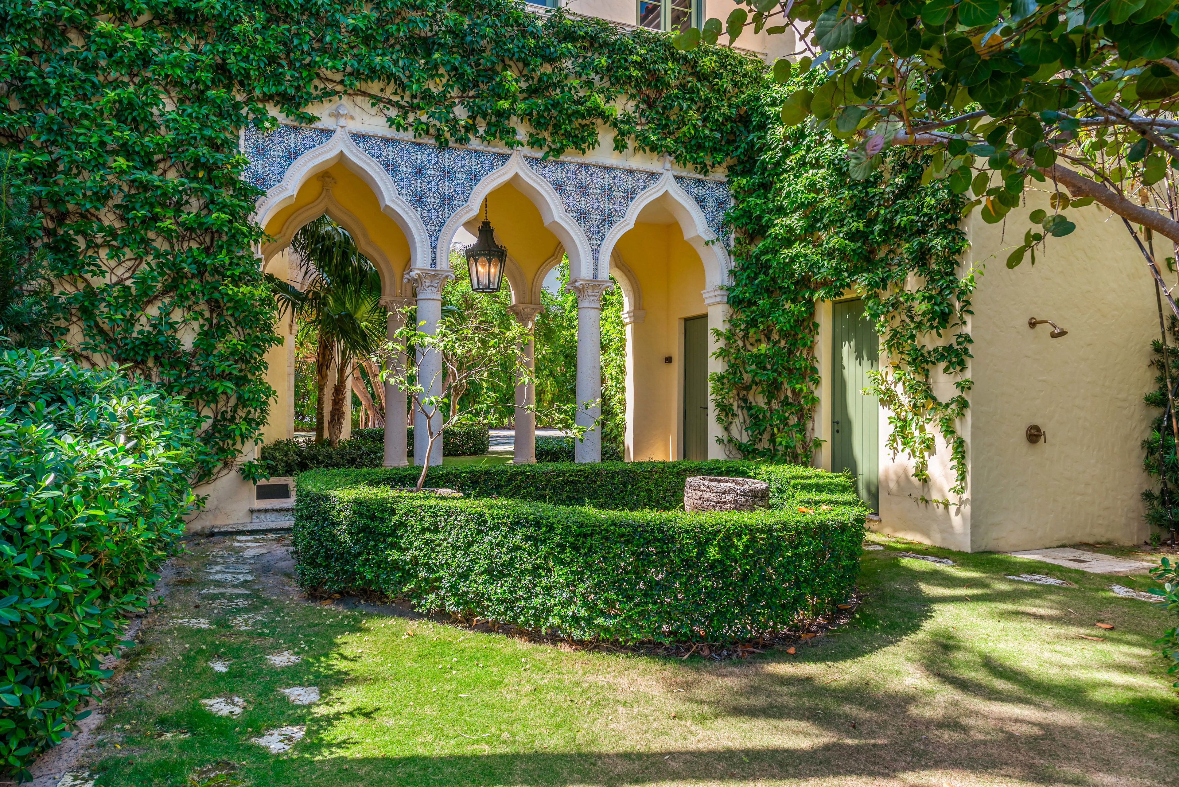 534 Bontona Avenue, Fort Lauderdale, Florida 33301 - casa-bella-fortuna-fort-lauderdale-florida32_lstr0g