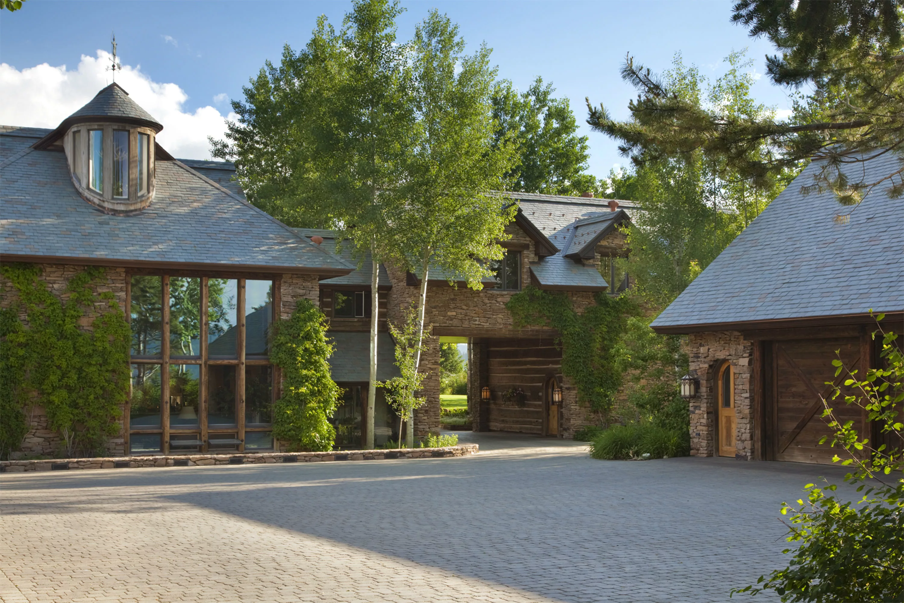 7555 Moose-Wilson Road, Jackson Hole, Wyoming 83025 - gg070811029_ro9pyn