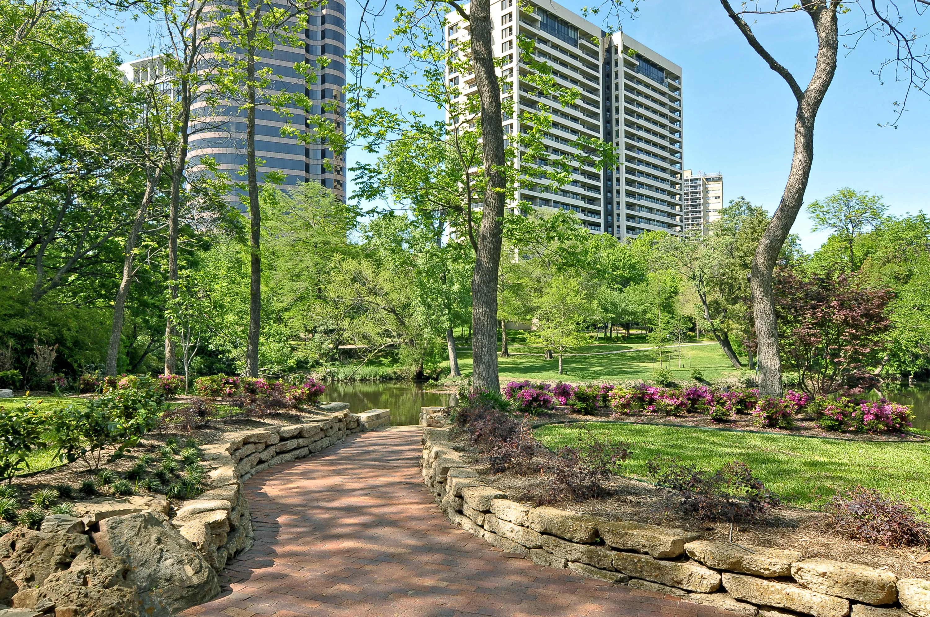 3808 Turtle Creek Drive, Dallas, Texas 75219 - luxury-property-auction-dallas-30_e3xrfp