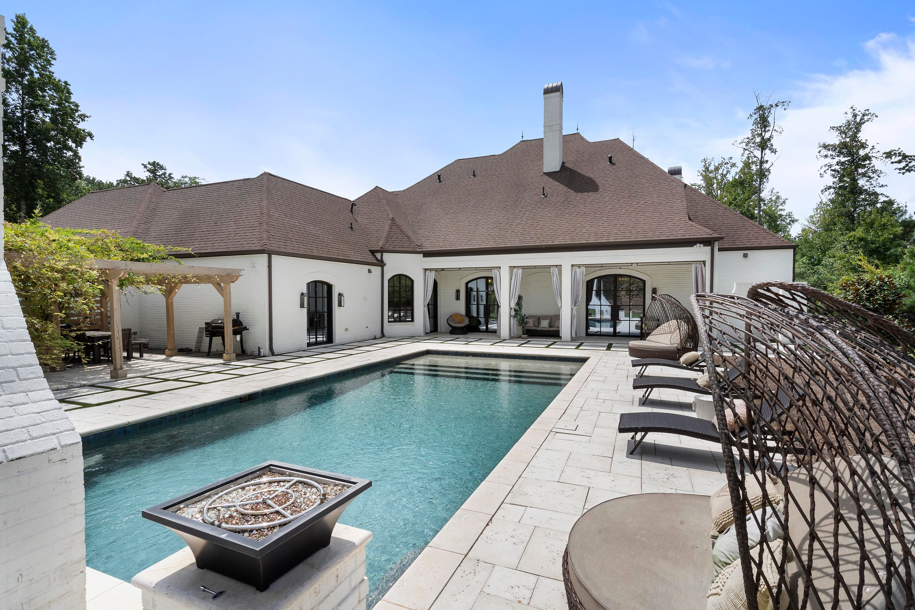 60 2242 Shoal Creek Rd - Luxury Real Estate - Concierge Auctions